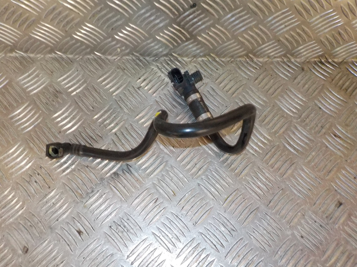 Opel Corsa E Vacuum Ventil Med OEM Nr. 0265005315 Fra Opel Ophugger