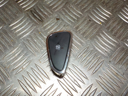 Opel Corsa E Kontakt Diverse Med OEM Nr. 39031664 Fra Opel Ophugger