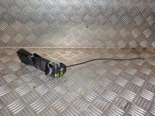 Opel Corsa E Seleholder (/-Lås) Med OEM Nr. 001732110 Fra Opel Ophugger