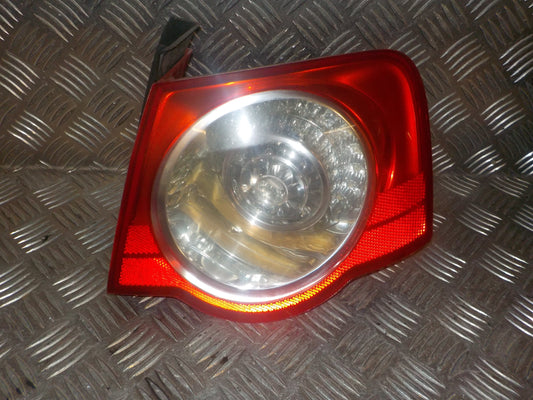 VW Passat 3C Baglygte Med OEM Nr. 3C5945096C Fra VW Ophugger