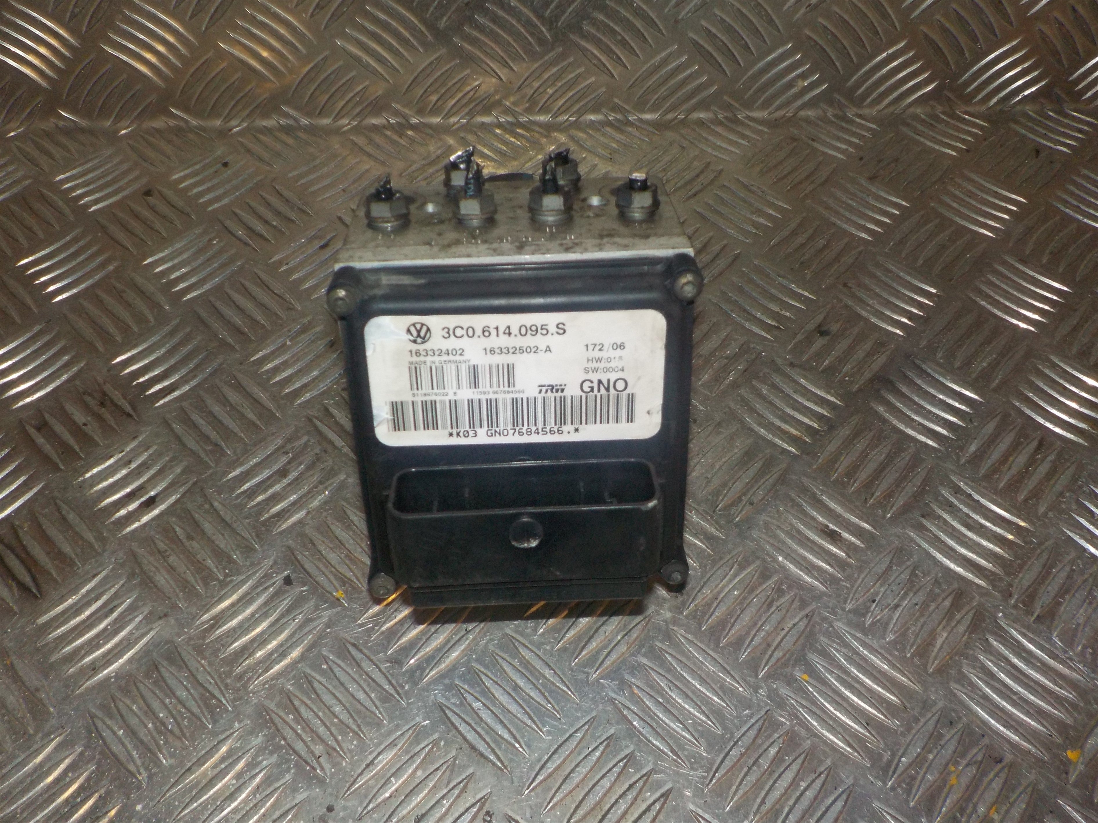 VW Passat 3C ABS Pumpe Med OEM Nr. 3C0614095S Fra VW Ophugger