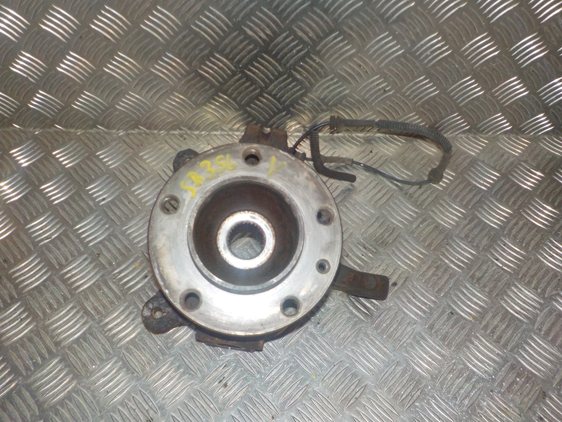 Opel Movano Spindel For V Med OEM Nr. 9160396 Fra Opel Ophugger