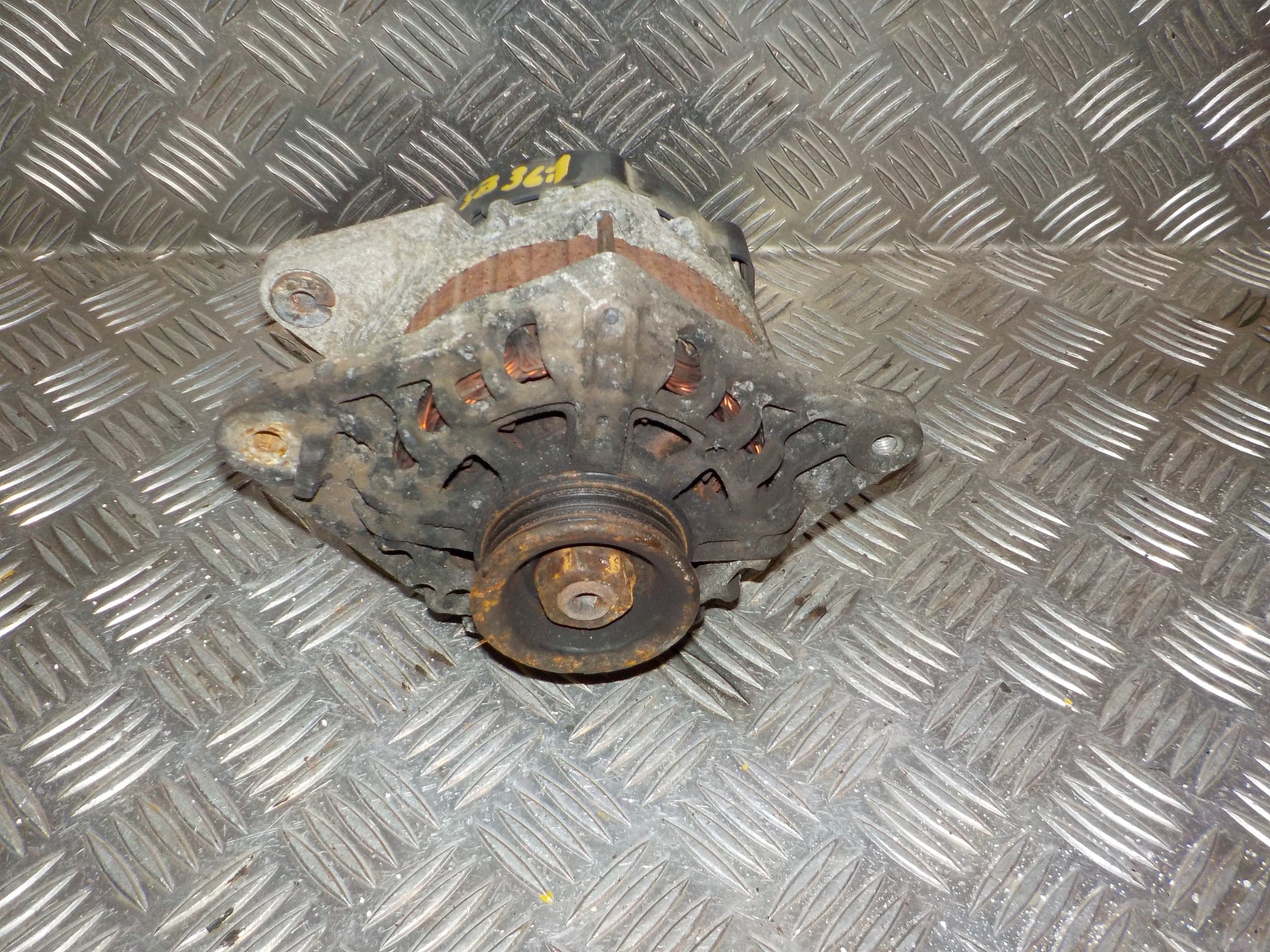 Kia Rio JB Generator Med OEM Nr. 3730022650 Fra Kia Ophugger