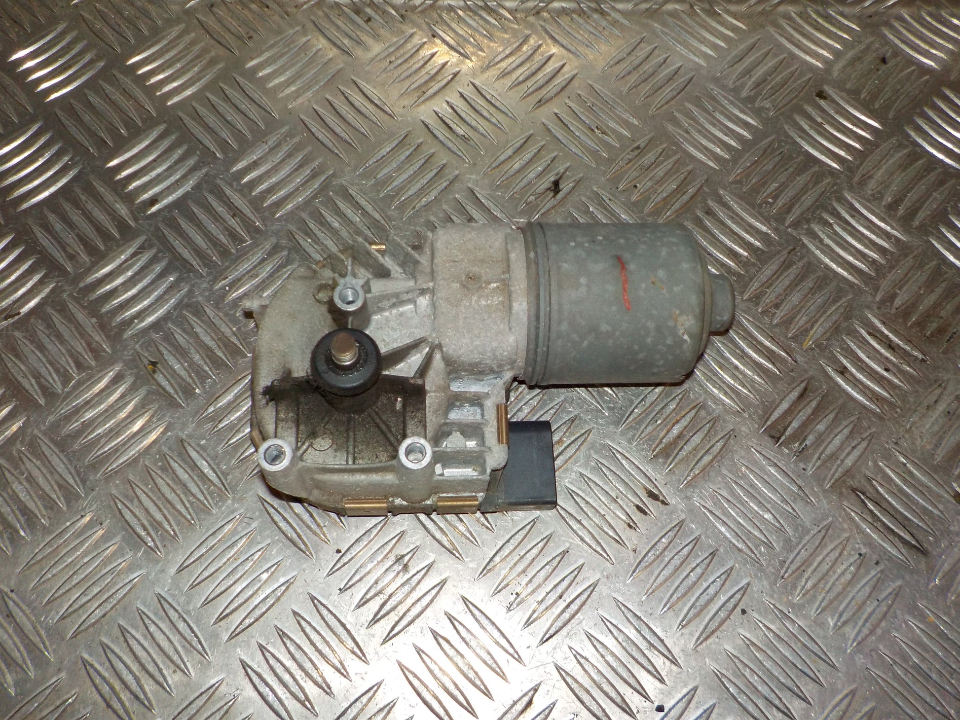 Volvo S40/V50 Viskermotor Med OEM Nr. 0390241924 Fra Volvo Ophugger