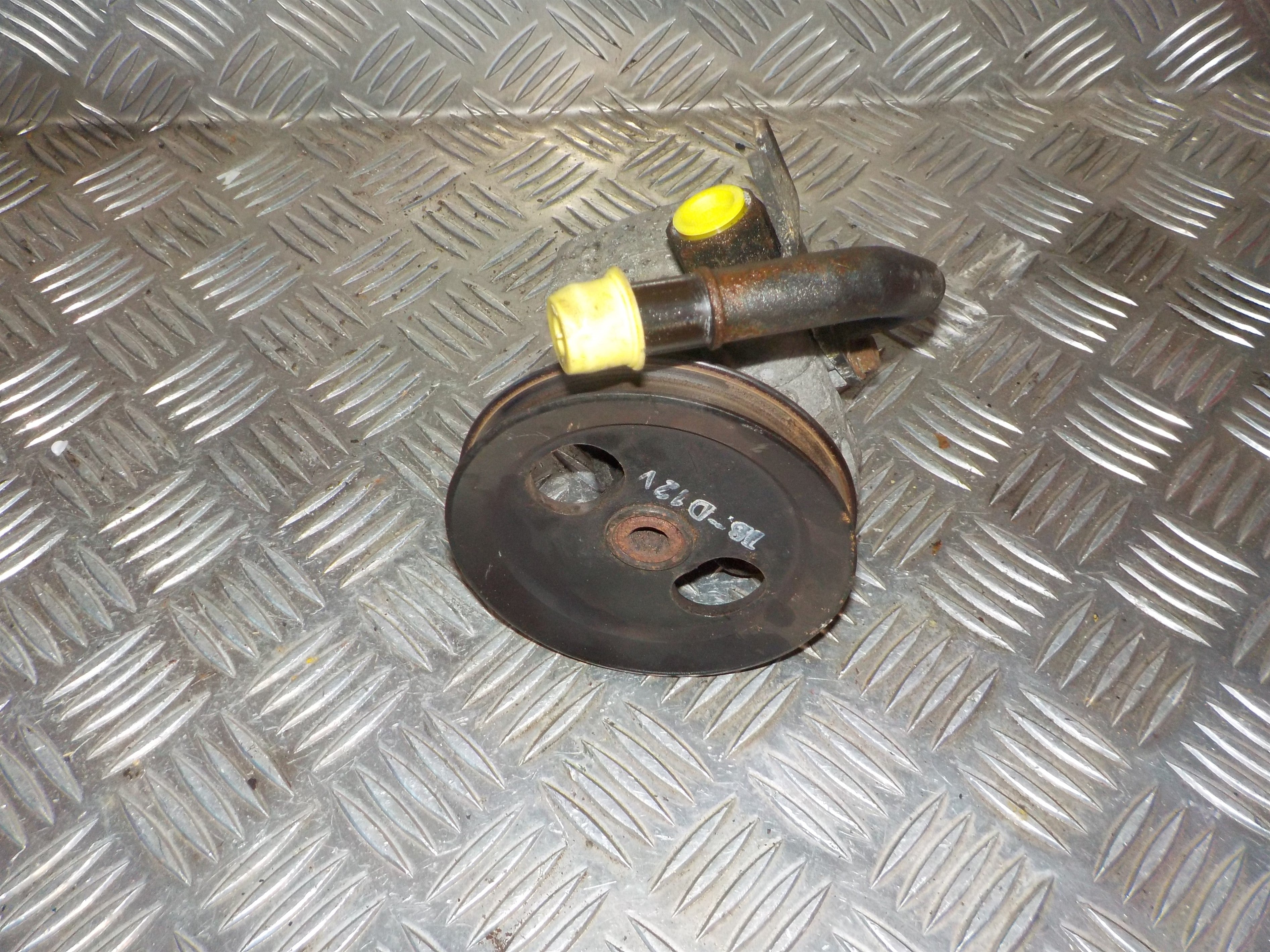 Hyundai Getz Servopumpe Med OEM Nr. 671101C580 Fra Hyundai Ophugger