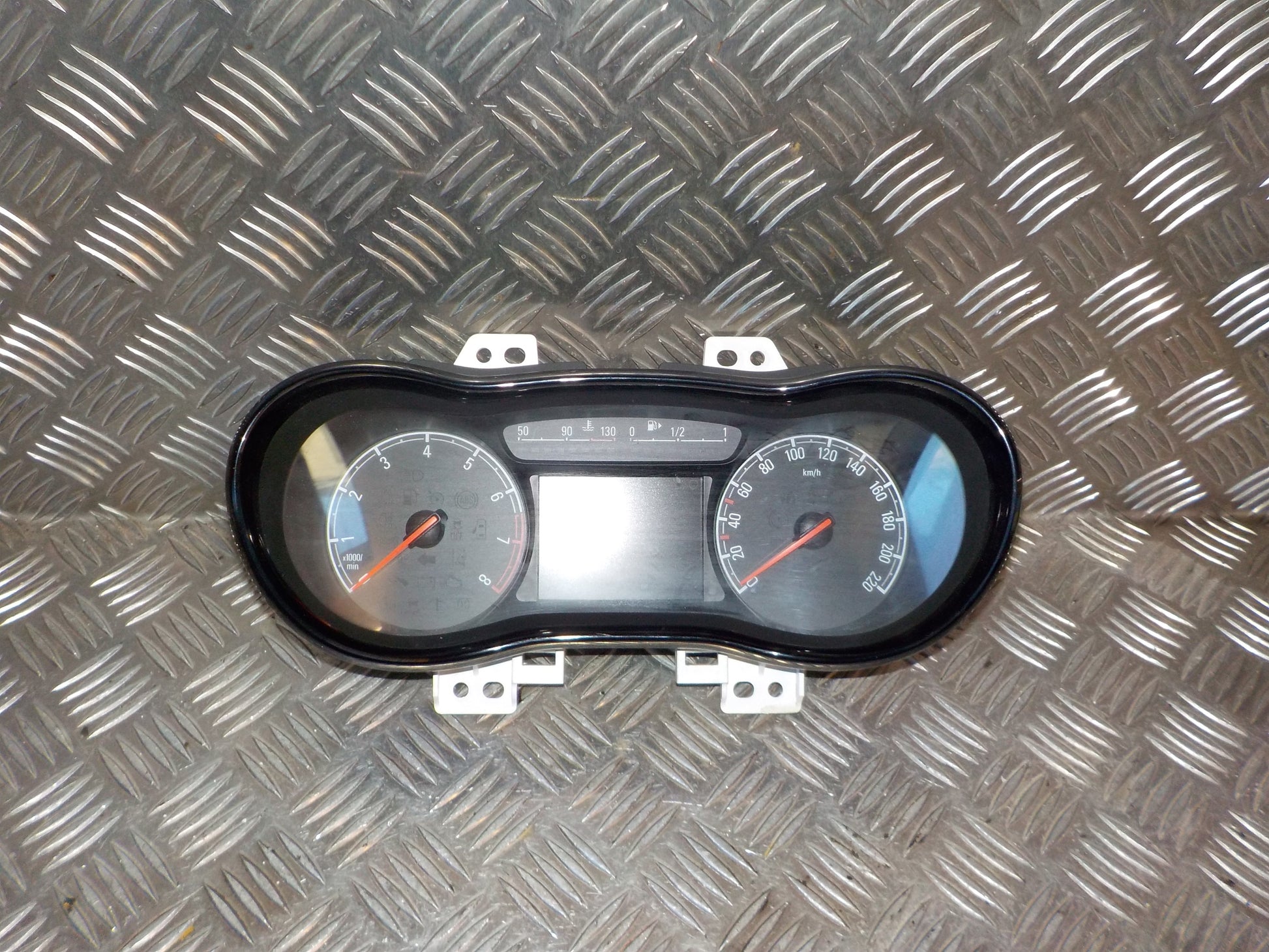 Opel Karl Speedometer - Instrument Med OEM Nr. 42347130 Fra Opel Ophugger