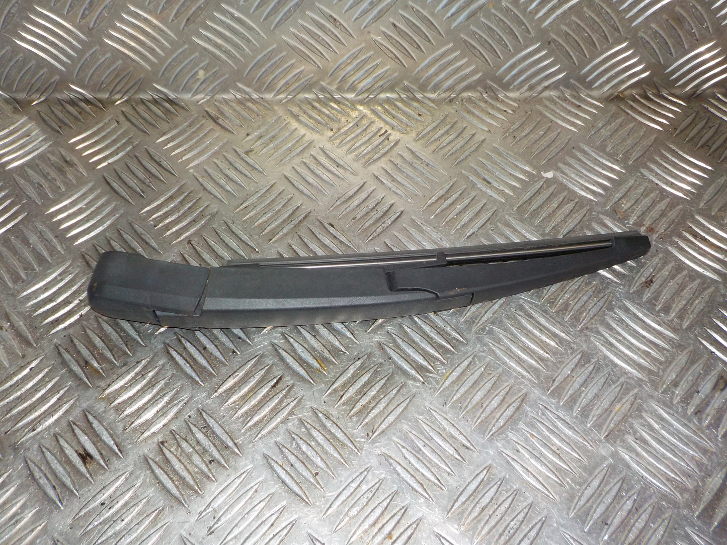 Opel Karl Viskerarm Med OEM Nr. 95391372 Fra Opel Ophugger