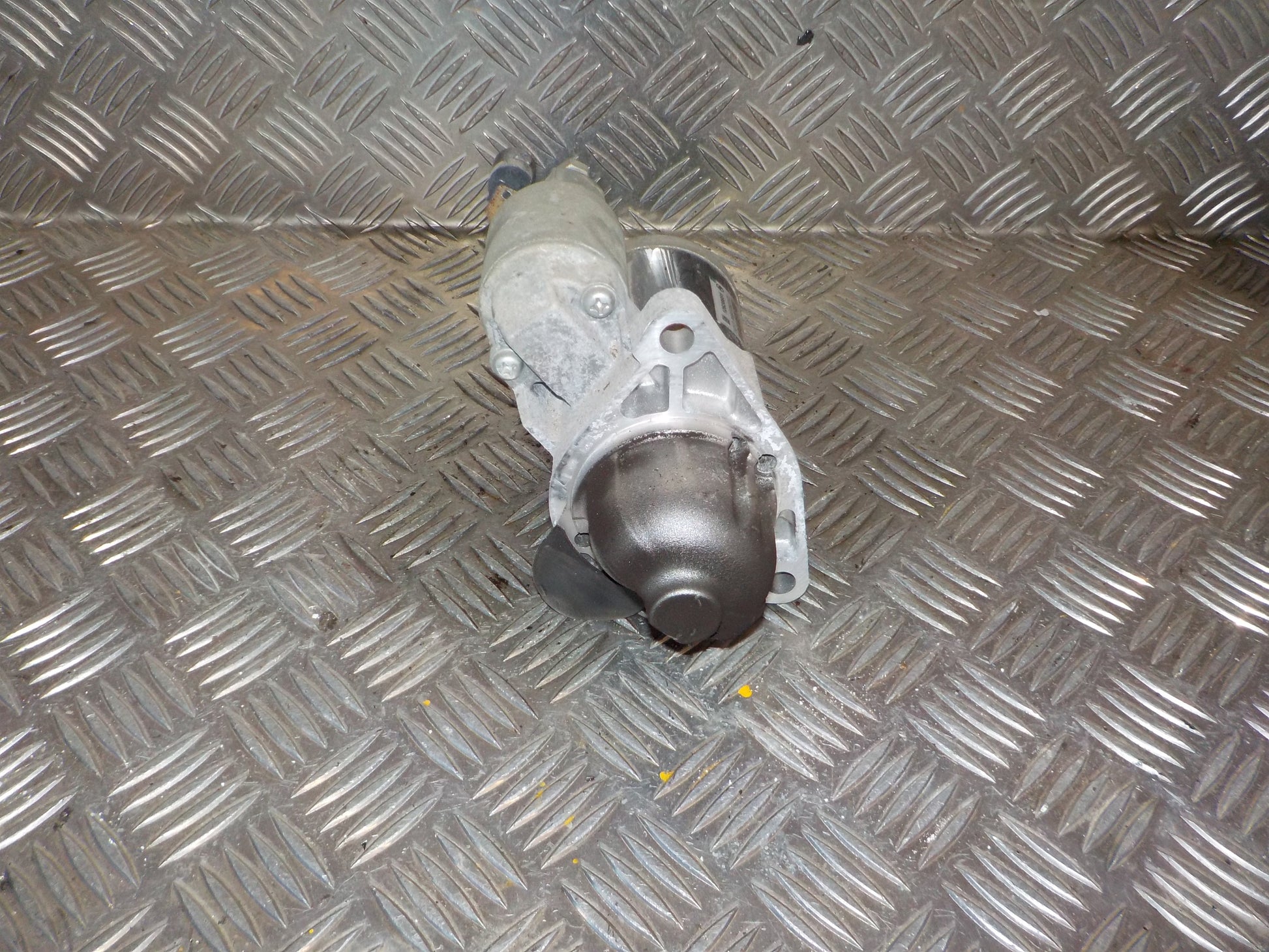 Opel Karl Starter Med OEM Nr. 12638691 Fra Opel Ophugger