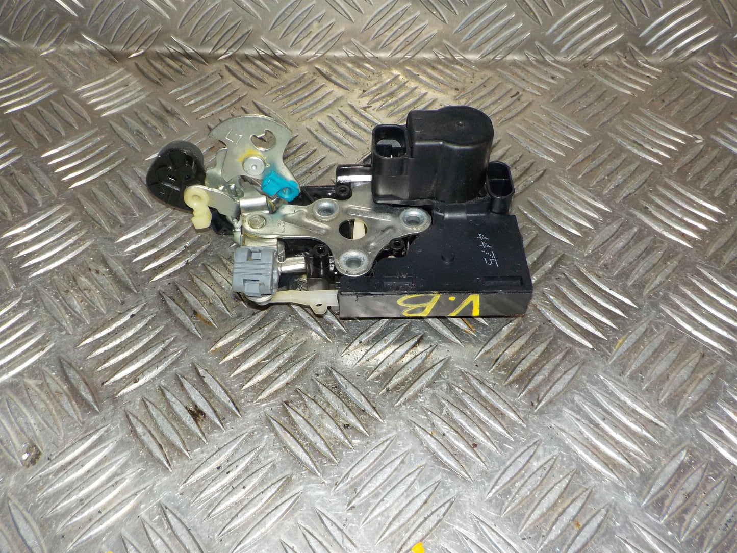 Opel Karl Dørlås Med OEM Nr. 95380553 Fra Opel Ophugger