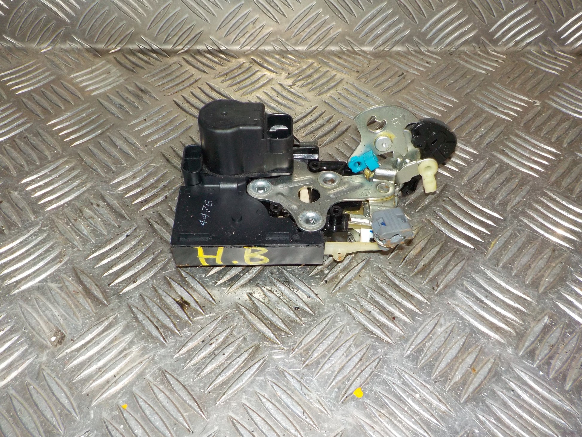 Opel Karl Dørlås Med OEM Nr. 95380554 Fra Opel Ophugger