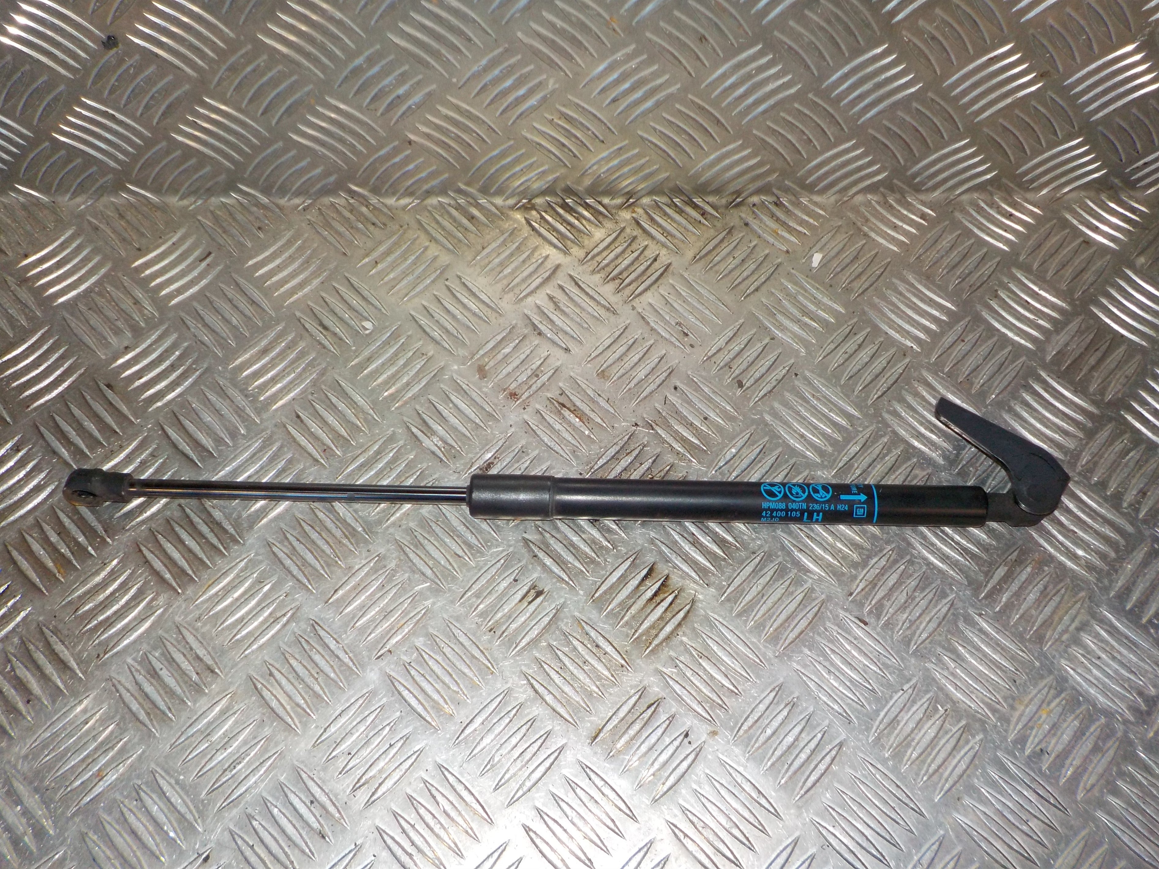 Opel Karl Bagklapsdæmper Med OEM Nr. 42400105 Fra Opel Ophugger