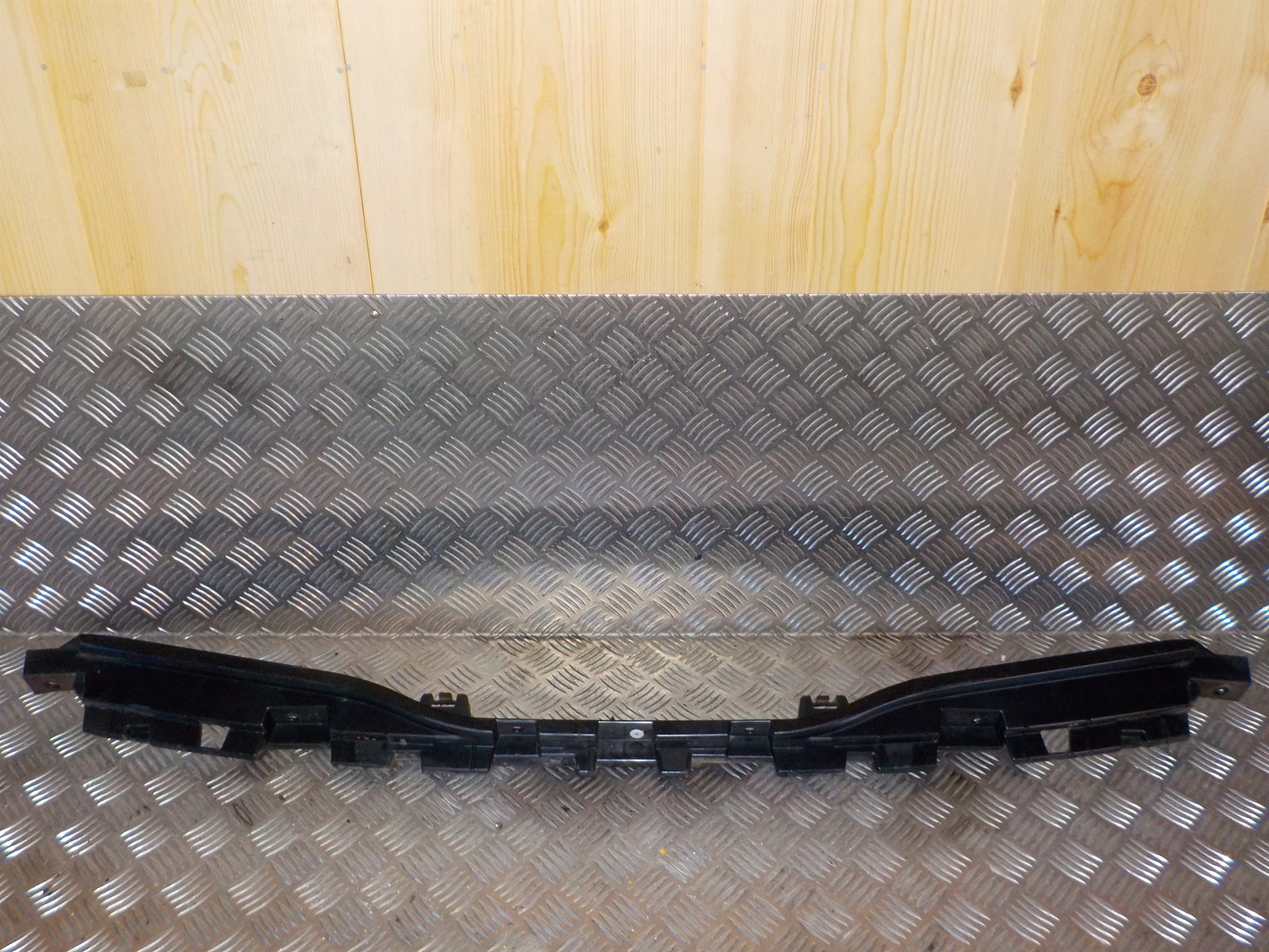 Ford S‑Max 2 Kofangerstiver Med OEM Nr. EM2B17C871A Fra Ford Ophugger
