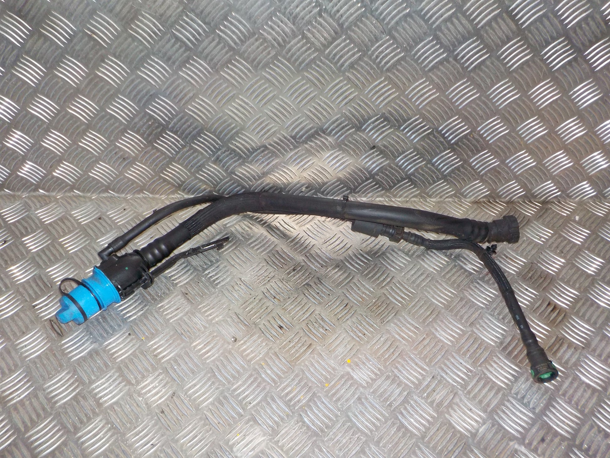 Ford S‑Max 2 Tankrør Med OEM Nr. 2360837 Fra Ford Ophugger