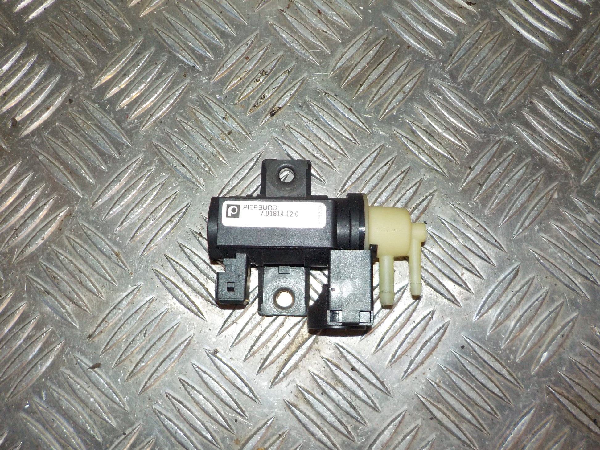 Renault Megane 3 Turbo Ladetrykreg Med OEM Nr. 701814120 Fra Renault Ophugger