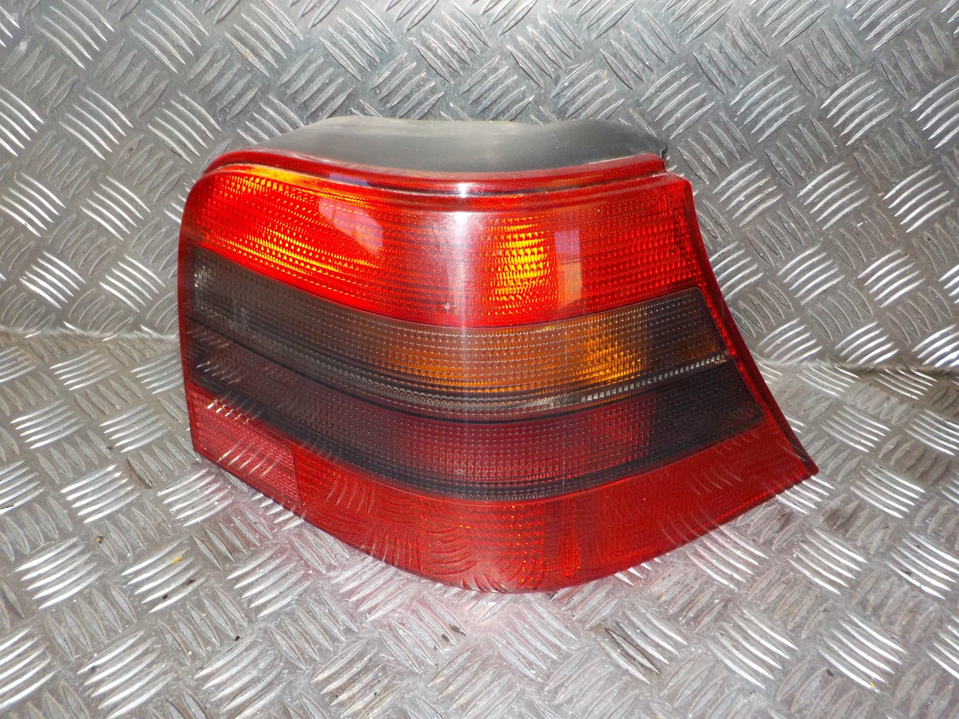 VW Golf 4 1J Baglygte Med OEM Nr. 1J6945096T Fra VW Ophugger