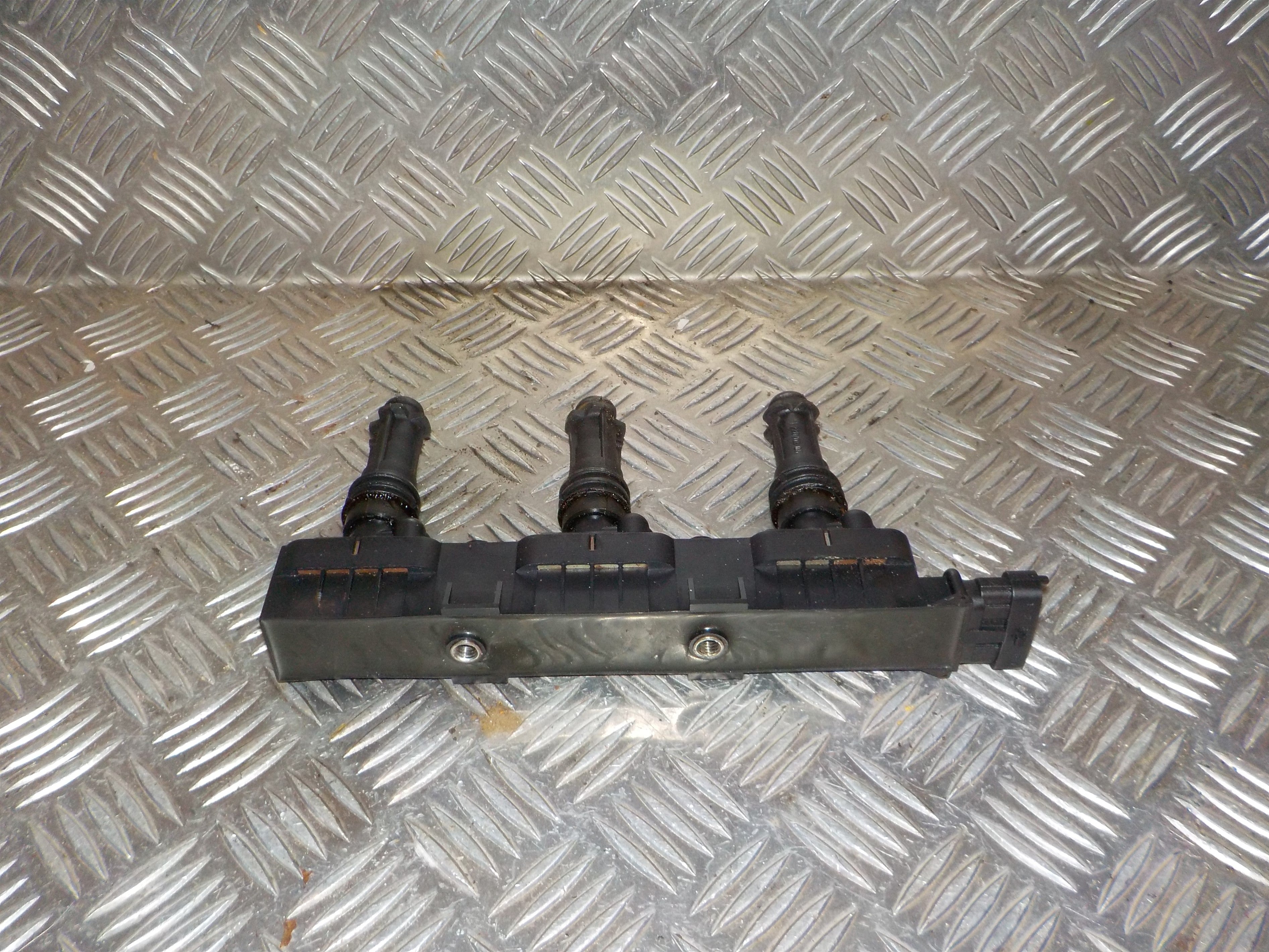 Opel Corsa D Tændspole El Med OEM Nr. 0221503471 Fra Opel Ophugger