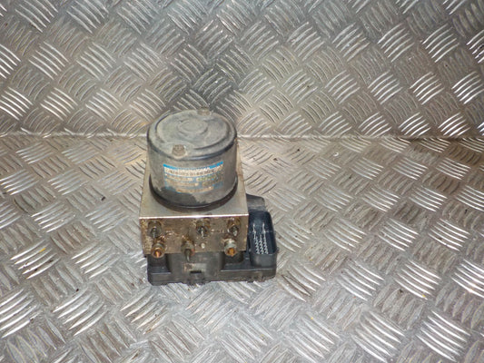 Hyundai Santa Fe Abs Pumpe Med OEM Nr. 5890026150 Fra Hyundai Ophugger