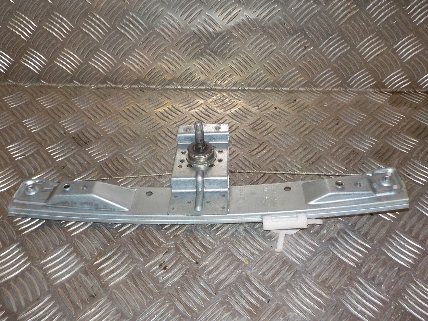 Opel Corsa D Rudemotor - Rudehejs Med OEM Nr. Ophugger Fra Opel Ophugger