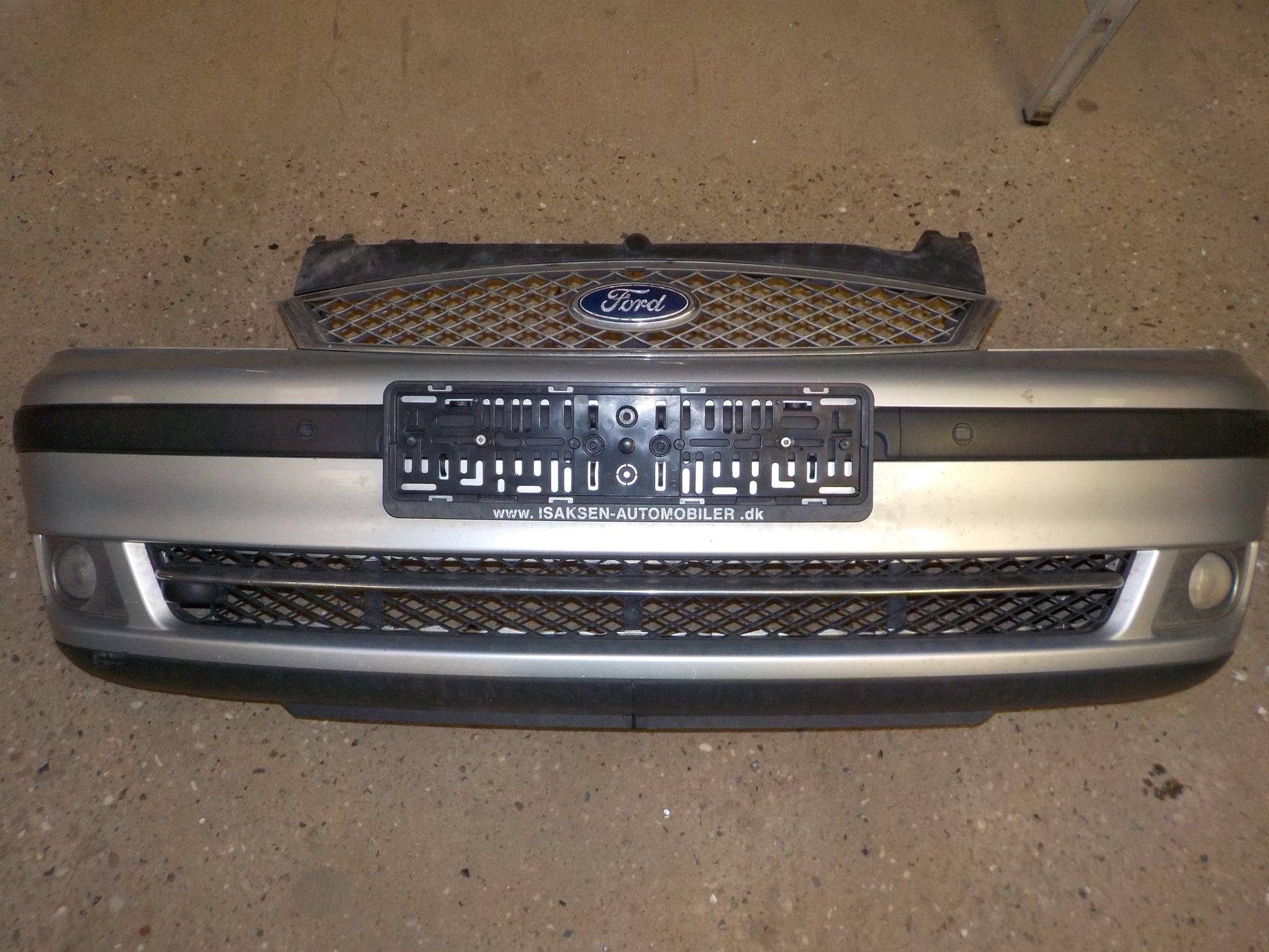 Ford Galaxy Forkofanger Med OEM Nr. 1324223 Fra Ford Ophugger