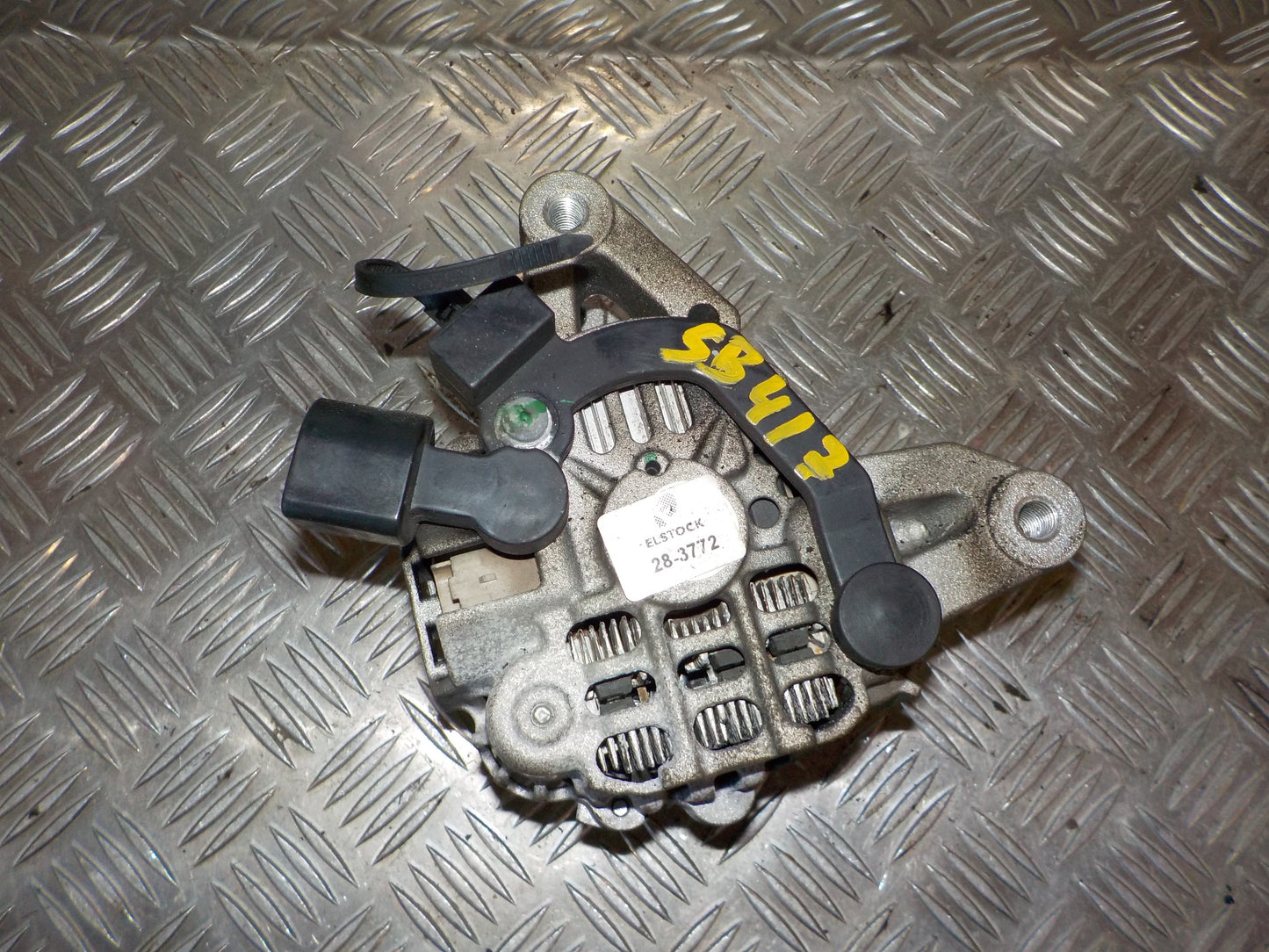 Peugeot 206 Generator Med OEM Nr. 283772 Fra Peugeot Ophugger