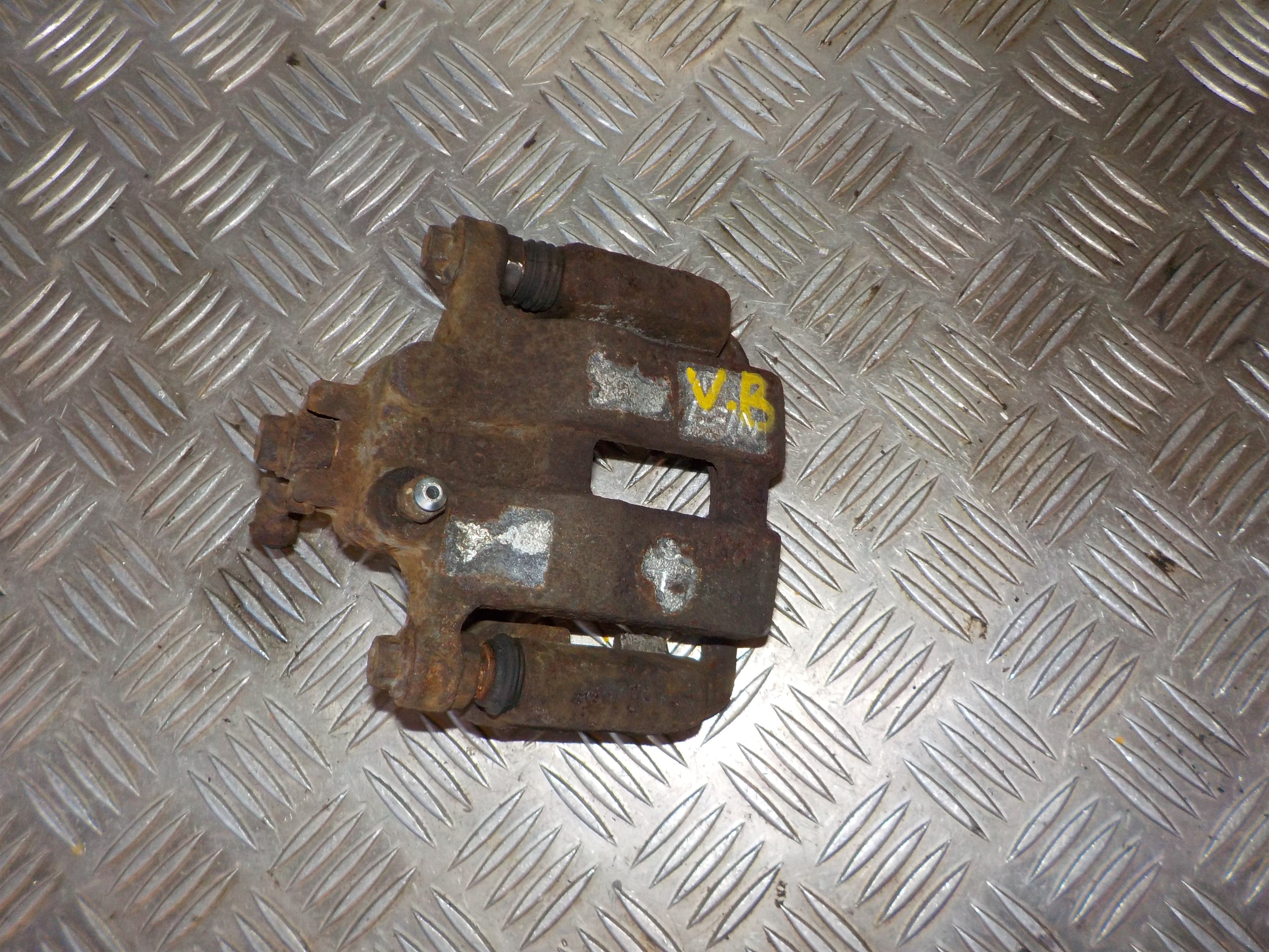 Honda Fr-V Bremsekaliber Vb Med OEM Nr. 43019S7A000 Fra Honda Ophugger