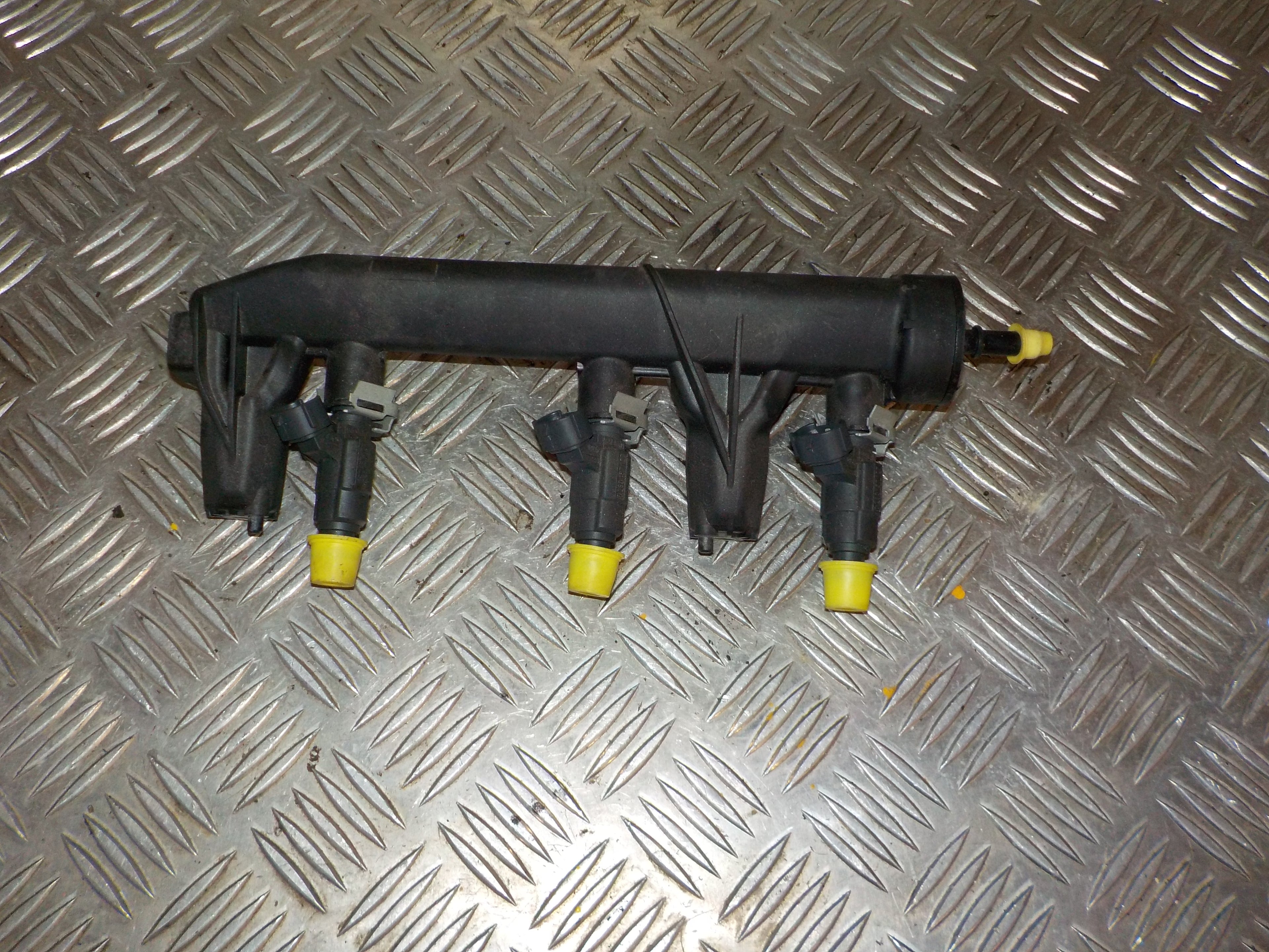 Citroen C1 Dyse Med OEM Nr. 9675361180 Fra Citroen Ophugger