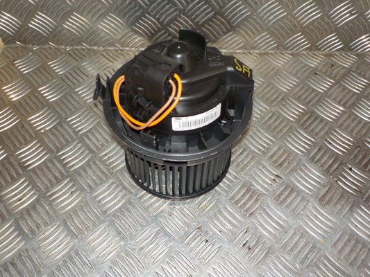 Citroen C1 Varmeblæser Med OEM Nr. T918262 Fra Citroen Ophugger