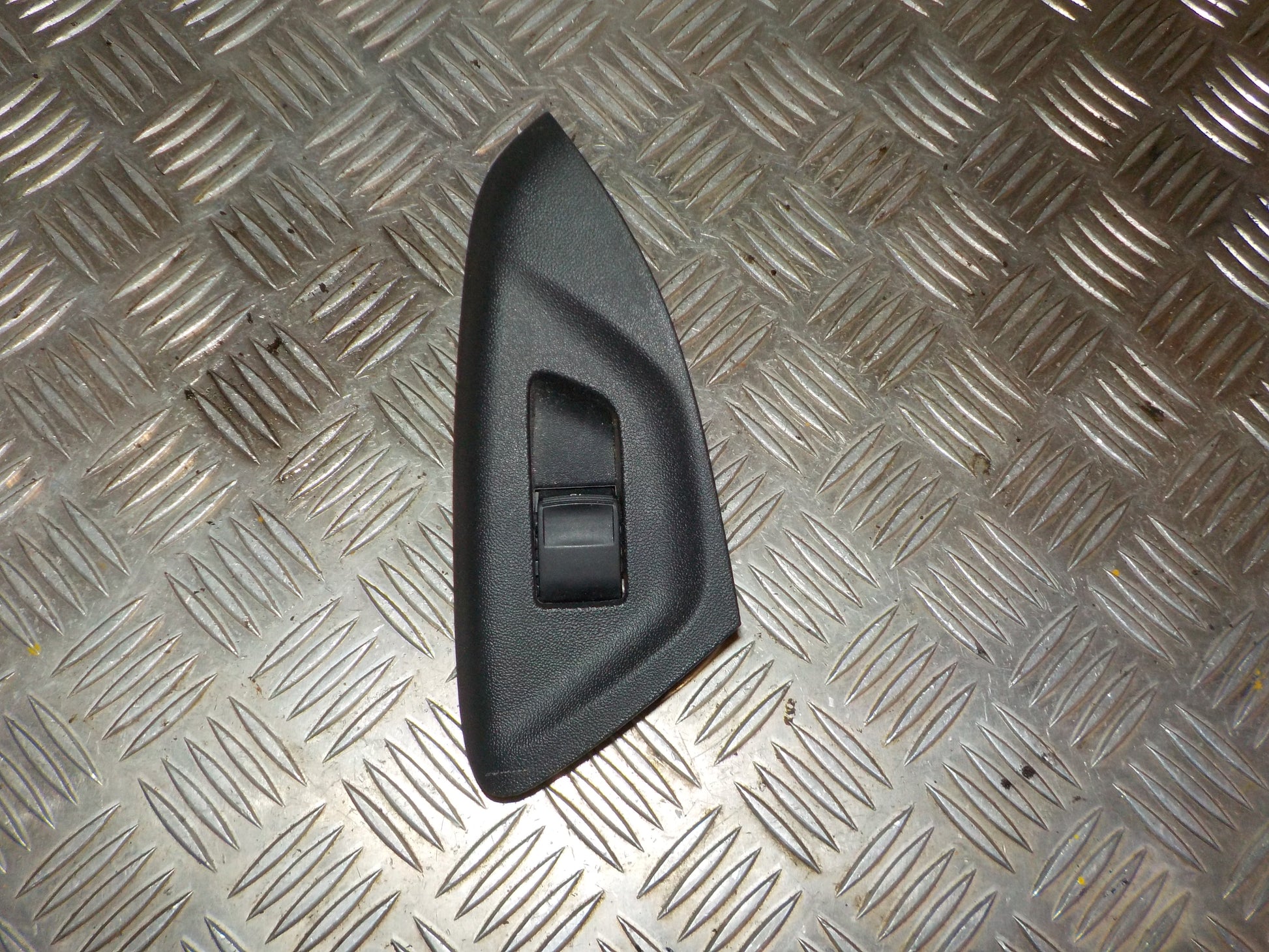 Citroen C1 Kontakt Rudehejs Med OEM Nr. B000954680 Fra Citroen Ophugger