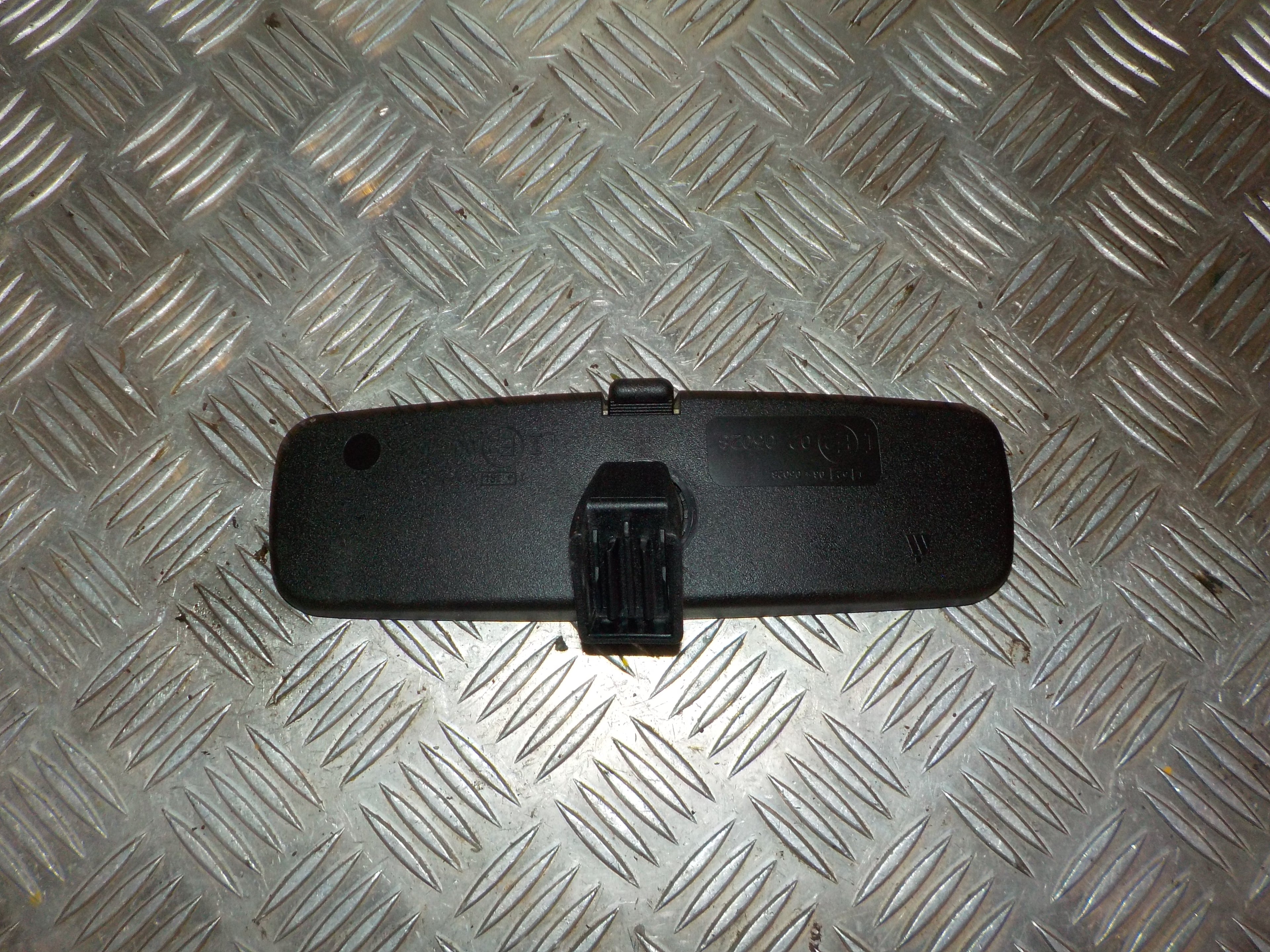 Citroen C1 Bakspejl Indvend Med OEM Nr. 814842 Fra Citroen Ophugger