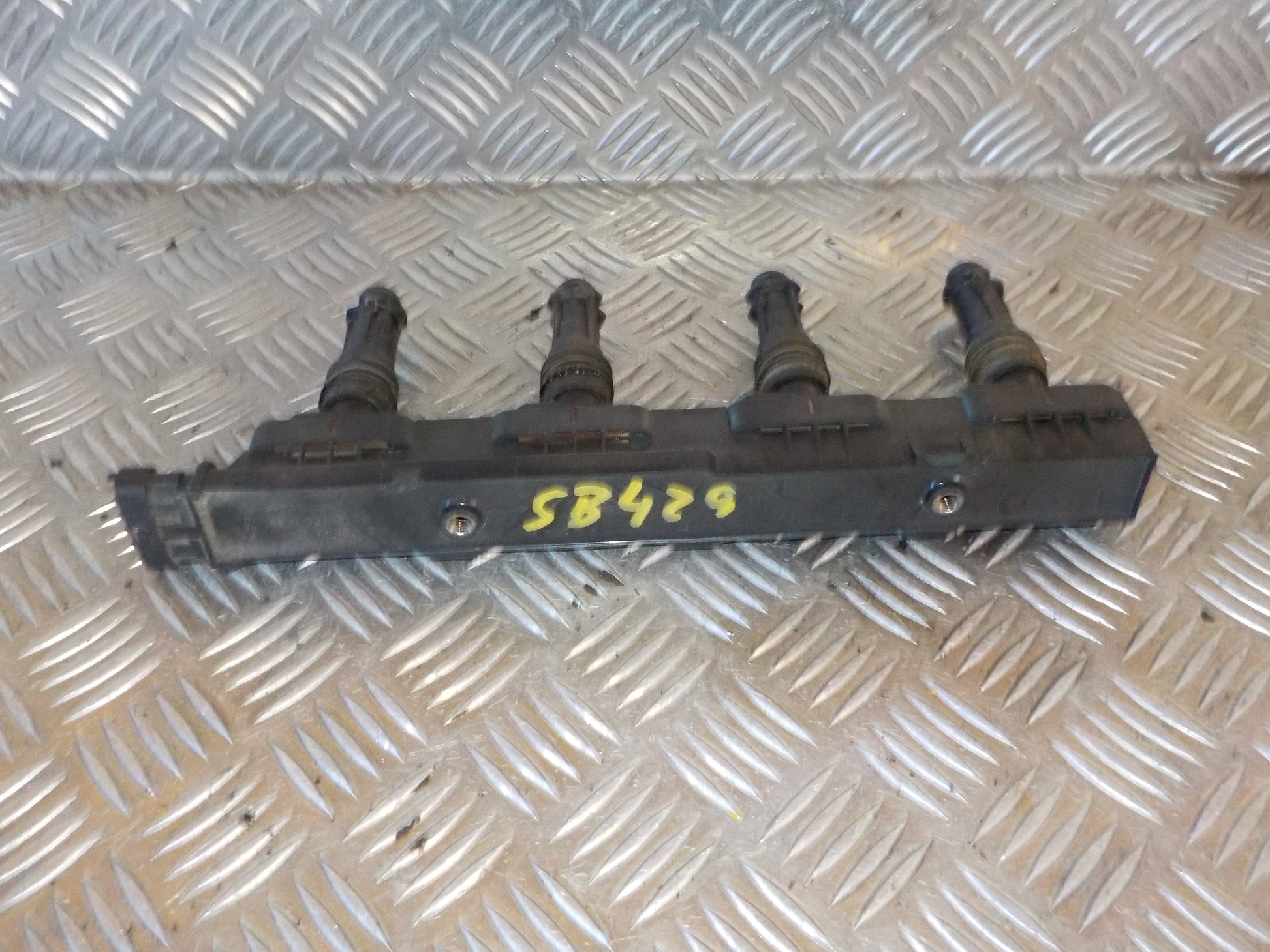 Opel Corsa C Tændspole El Med OEM Nr. 0221503015 Fra Opel Ophugger
