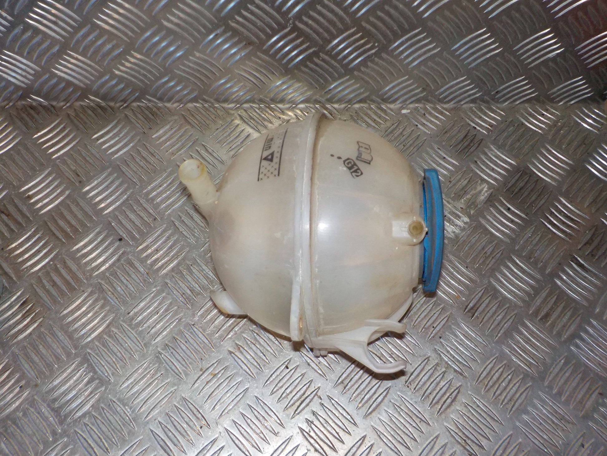 VW Golf 6 1K Ekspansionsbehold Med OEM Nr. 1K0121607A Fra VW Ophugger