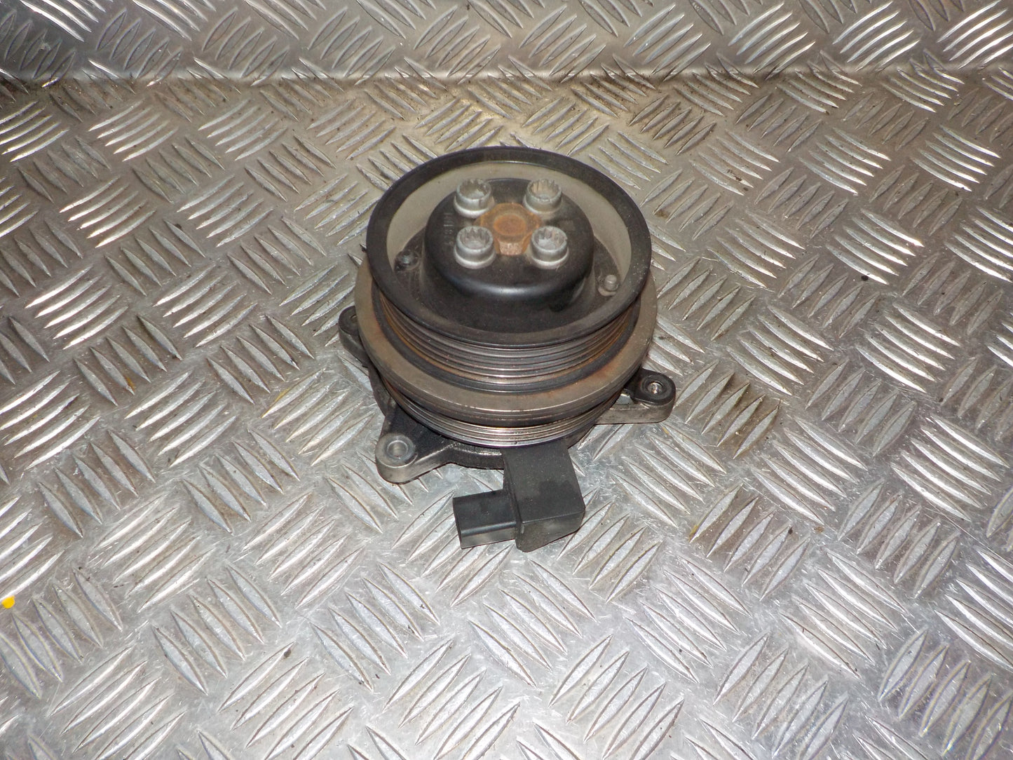 VW Golf 6 1K Kompressorpumpe Med OEM Nr. REMSKIVE Fra VW Ophugger