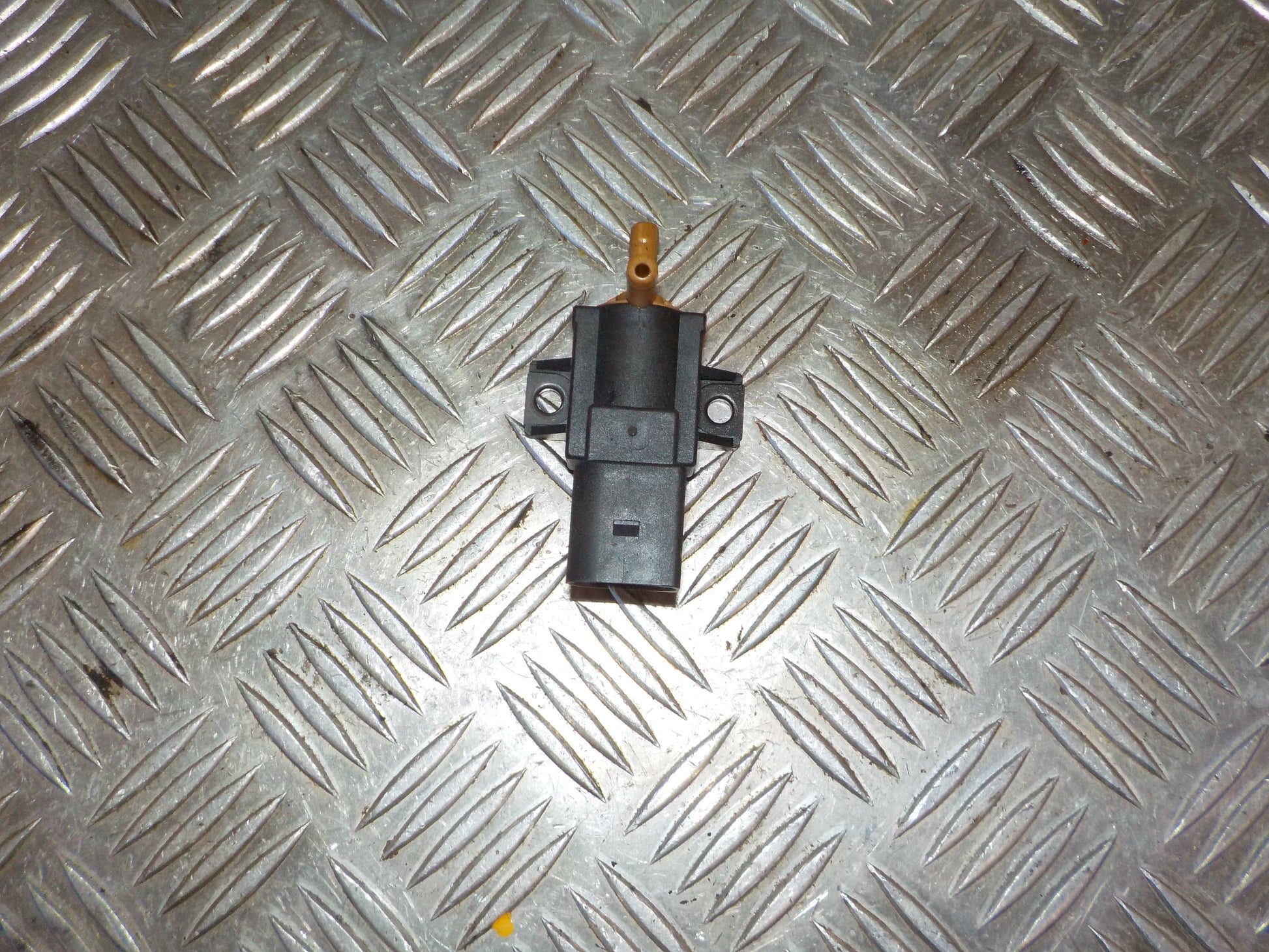 VW Golf 6 1K Vacuum Ventil Med OEM Nr. 03C906283B Fra VW Ophugger