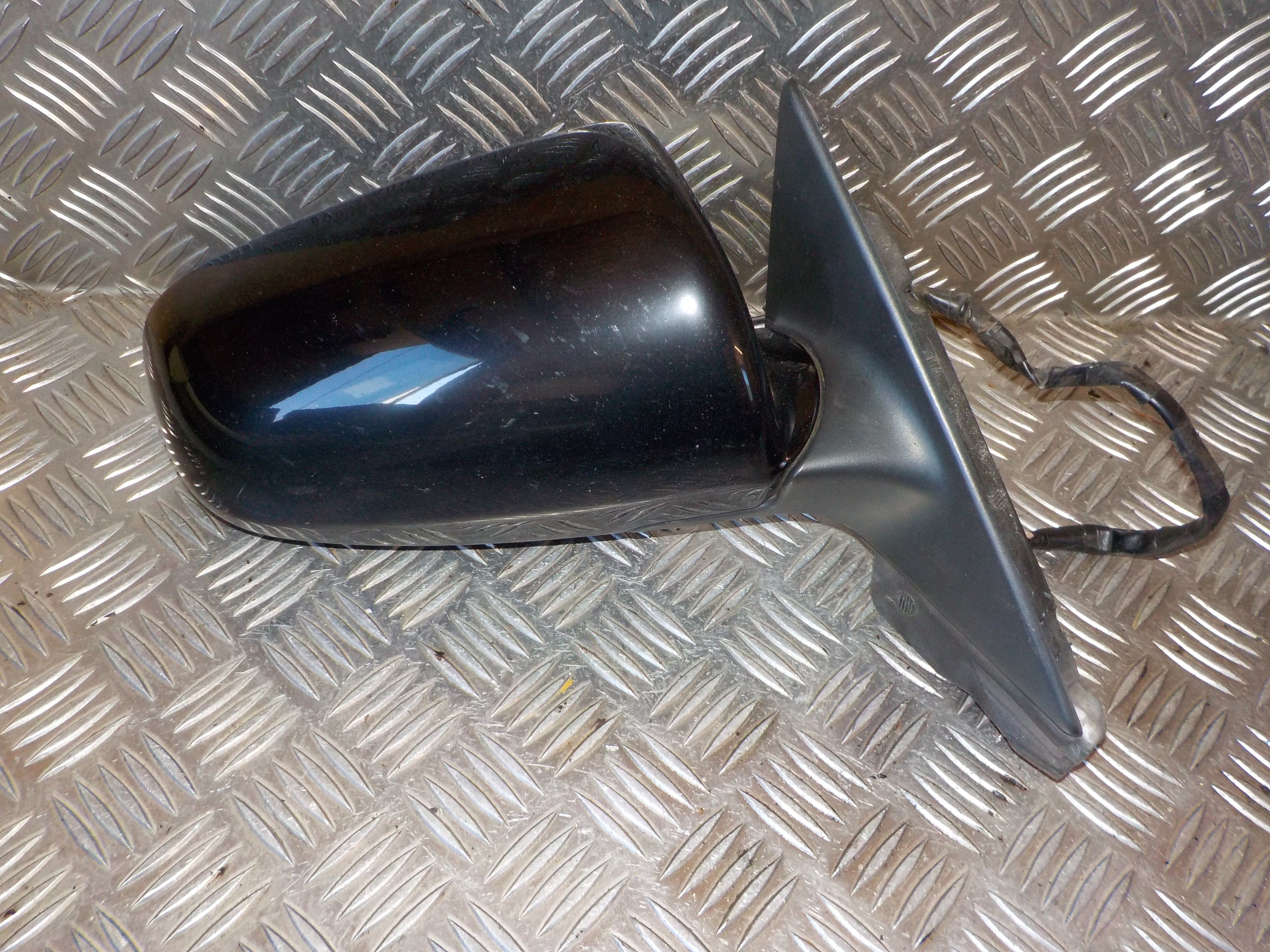 Audi A3 Sidespejl Med OEM Nr. 8P1858532G Fra Audi Ophugger