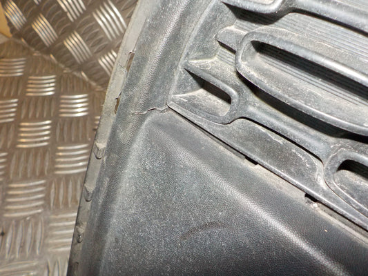 Kia Picanto Kofangergitter Med OEM Nr. 865601YBA0 Fra Kia Ophugger
