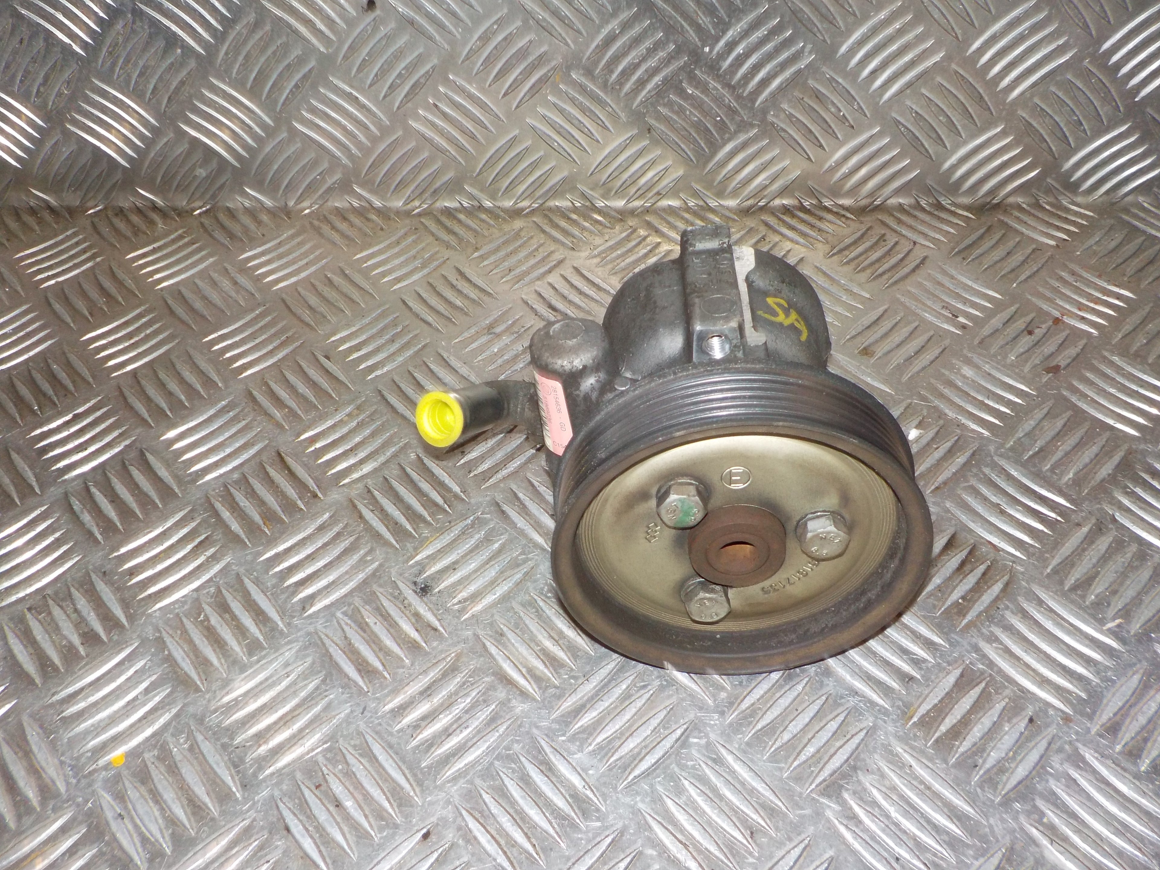Fiat Doblo Servopumpe Med OEM Nr. 51894443 Fra Fiat Ophugger