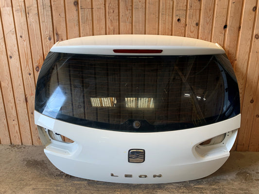 Seat Leon 1P Bagklap Med OEM Nr. 1P9827024 Fra Seat Ophugger