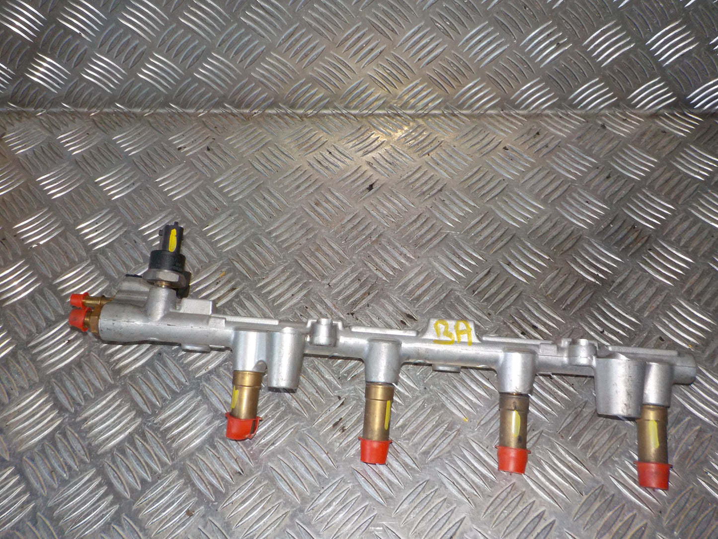 Alfa Romeo 156 Dyse Med OEM Nr. 0261555016 Fra Alfa Romeo Ophugger