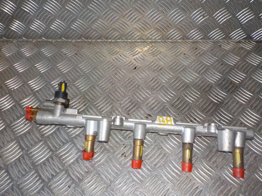 Alfa Romeo 156 Dyse Med OEM Nr. 0261555016 Fra Alfa Romeo Ophugger