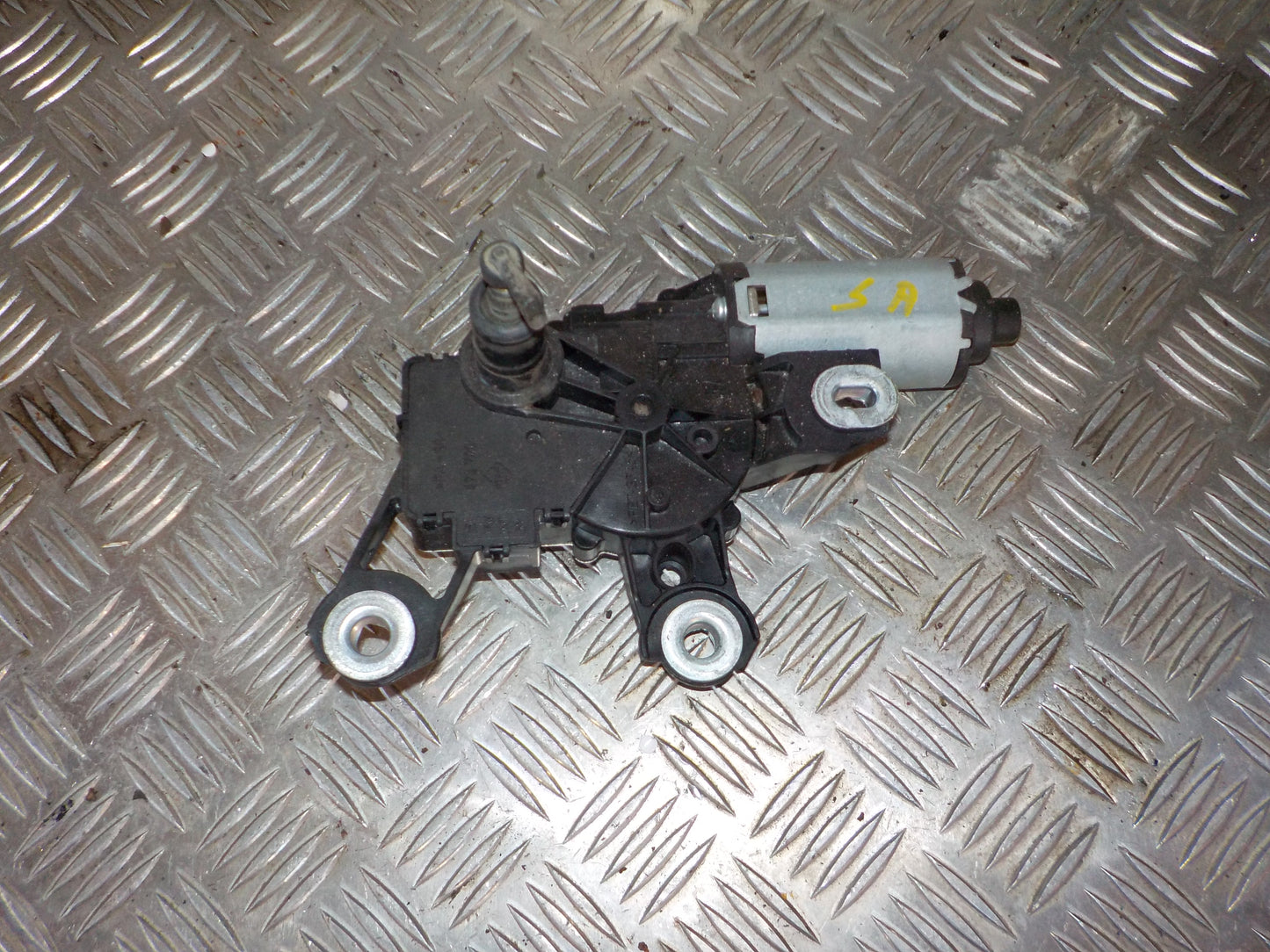 Audi A6 Bagrudevisker Motor Med OEM Nr. W00001758VS Fra Audi Ophugger