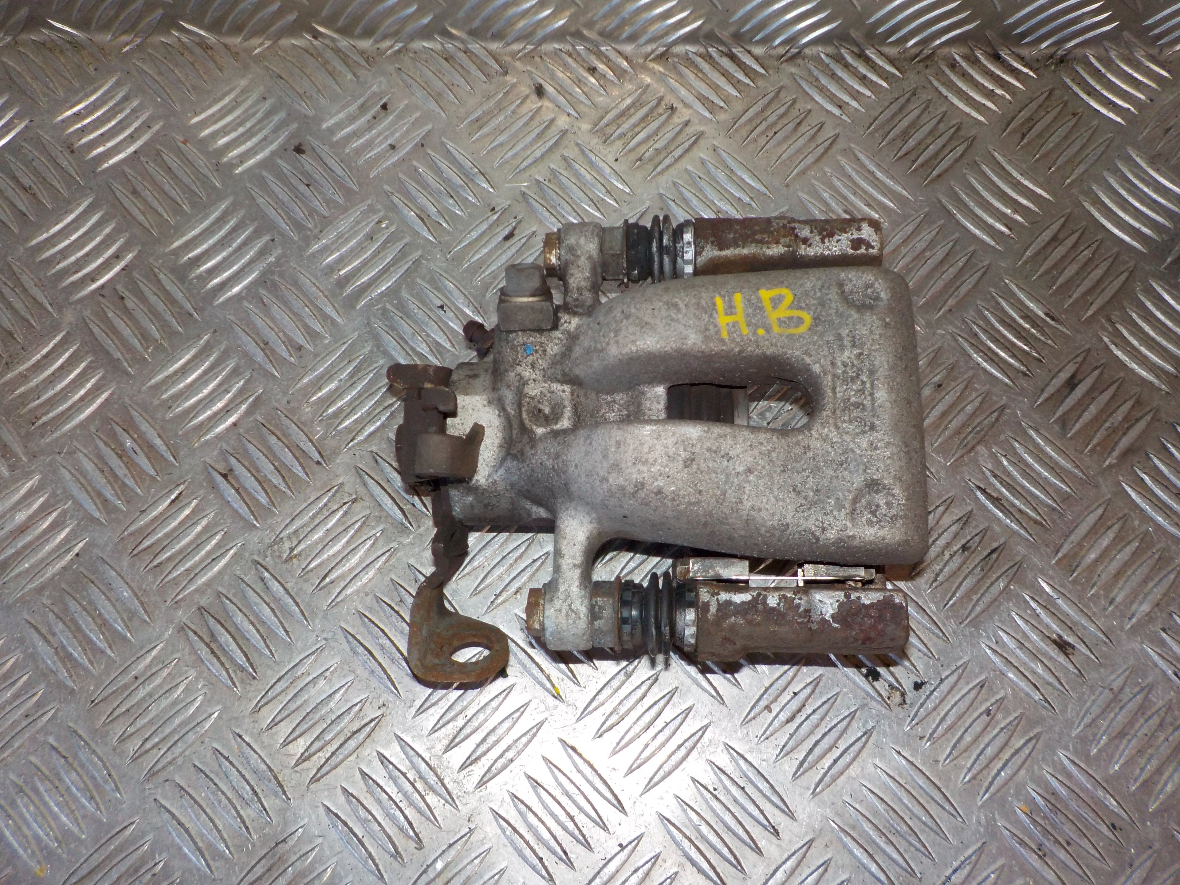 Opel Zafira B Bremsekaliber Hb Med OEM Nr. 93183697 Fra Opel Ophugger