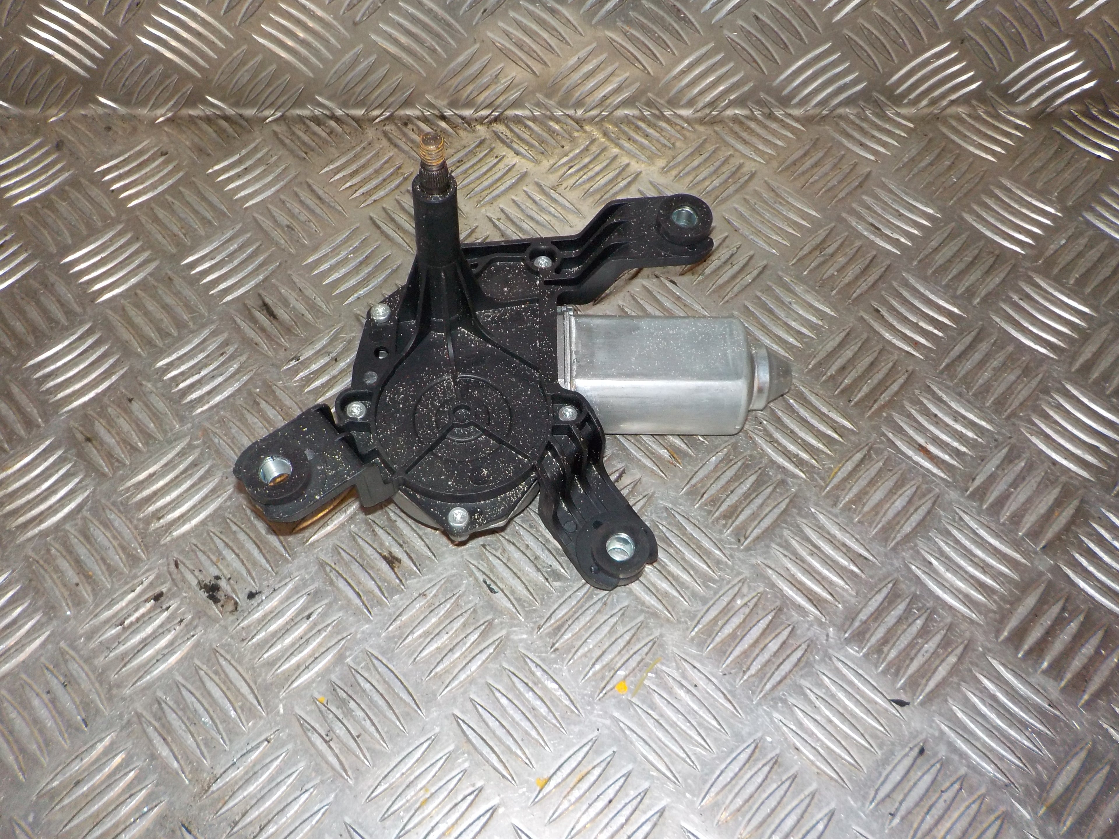 Opel Zafira B Bagrudevisker Motor Med OEM Nr. 13145548 Fra Opel Ophugger