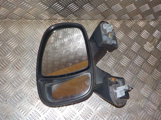 Renault Trafic 1 Sidespejl Med OEM Nr. 6006004777 Fra Renault Ophugger