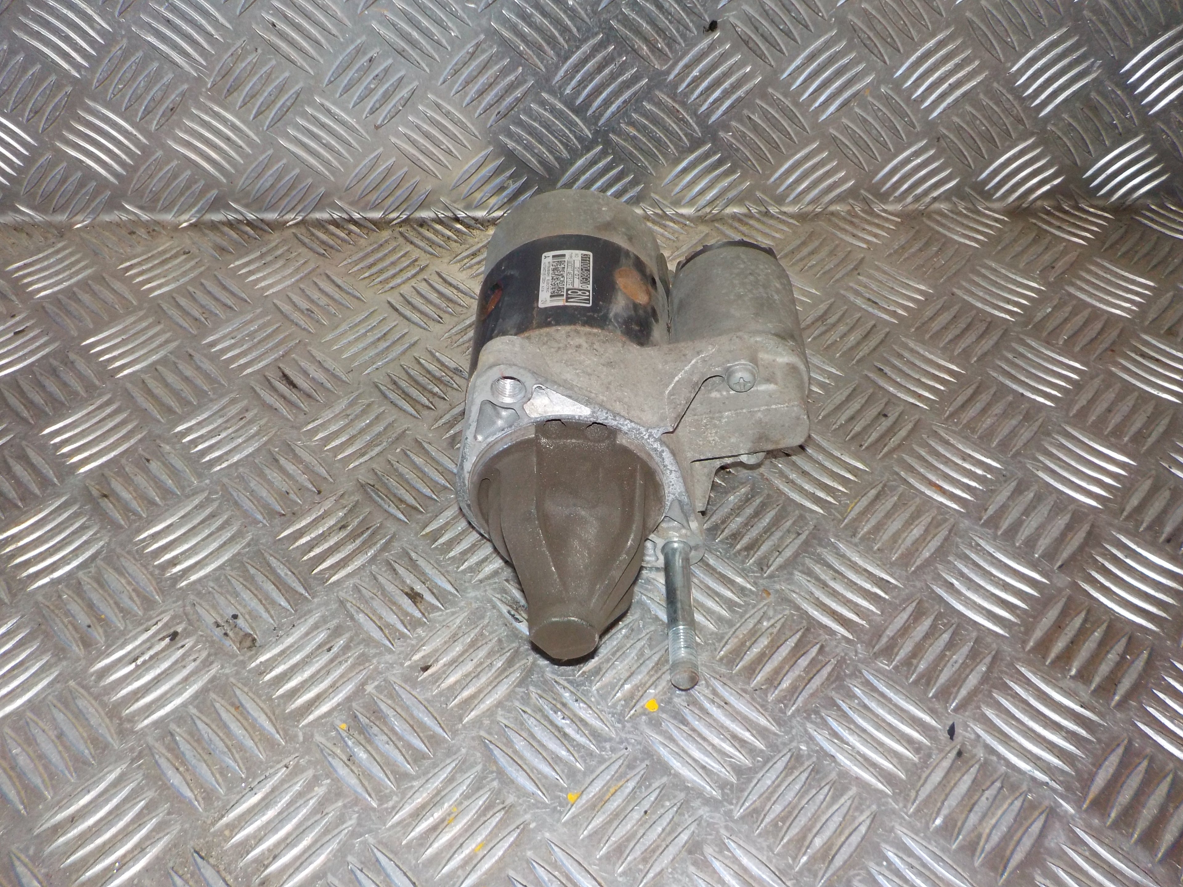 Suzuki Swift Starter Med OEM Nr. 3110063J10 Fra Suzuki Ophugger