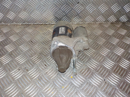 Suzuki Swift Starter Med OEM Nr. 3110086G00 Fra Suzuki Ophugger