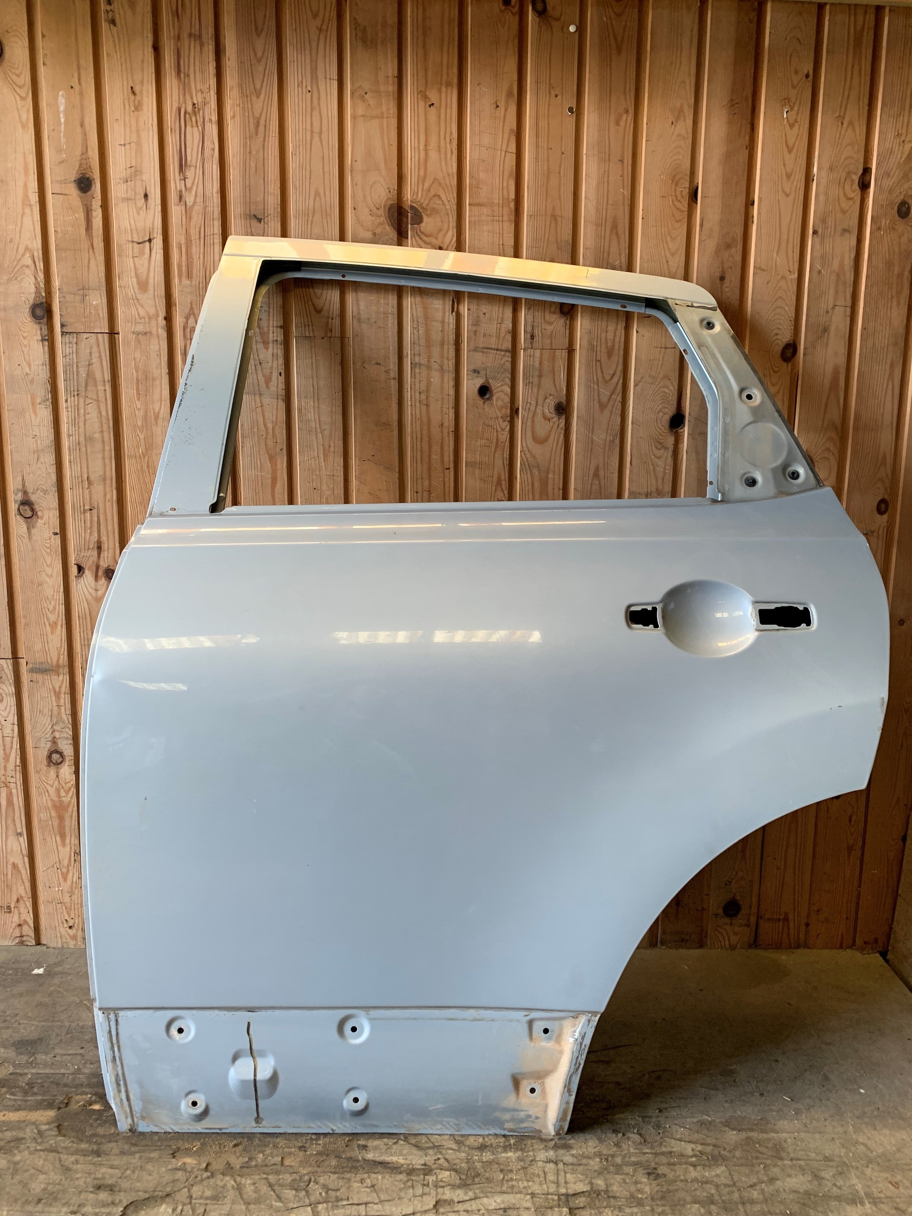 Nissan Qashqai Bagdør V Med OEM Nr. H2101JD0MC Fra Nissan Ophugger