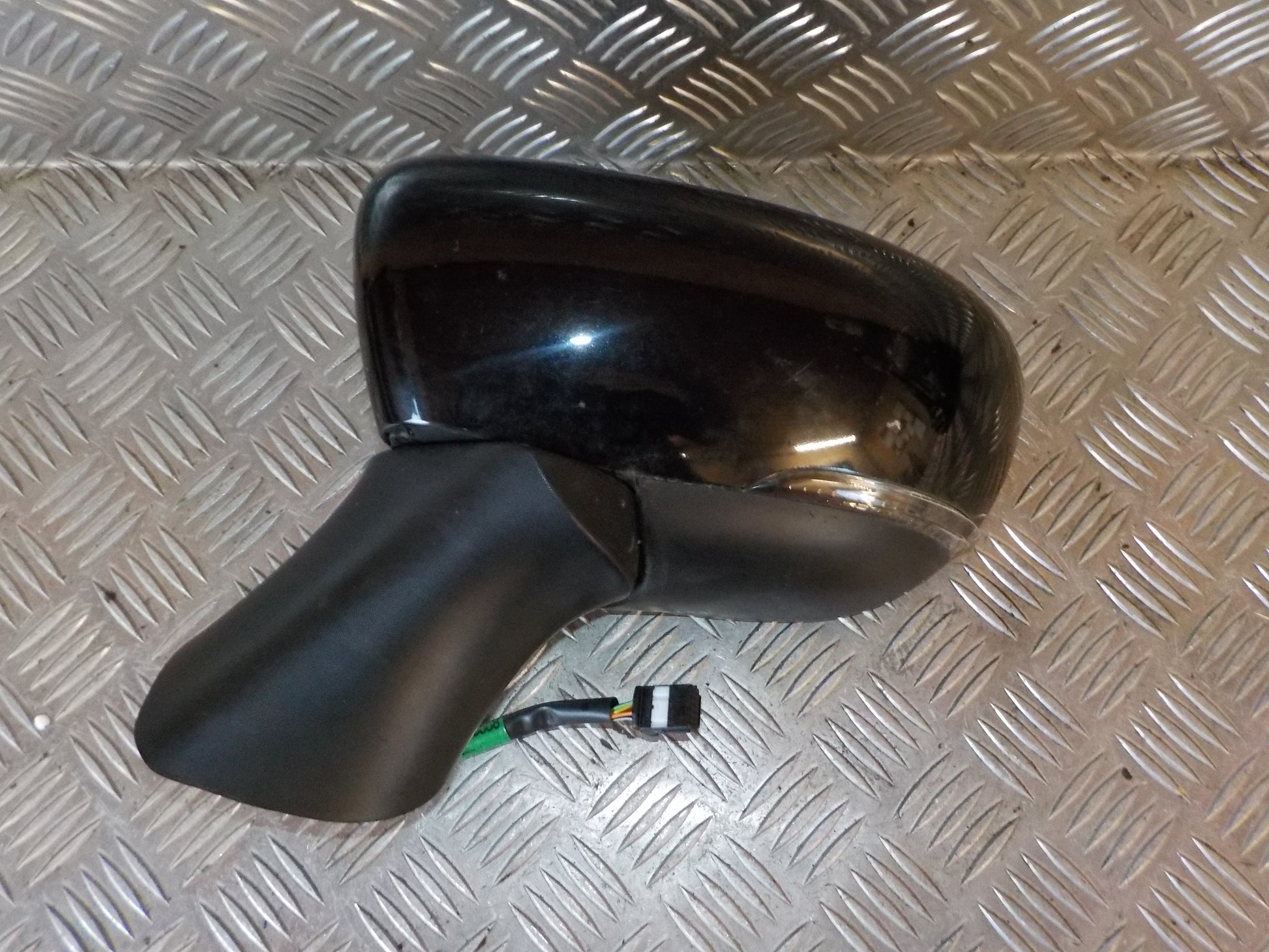 Renault Clio 4 Sidespejl Med OEM Nr. 963026162R Fra Renault Ophugger
