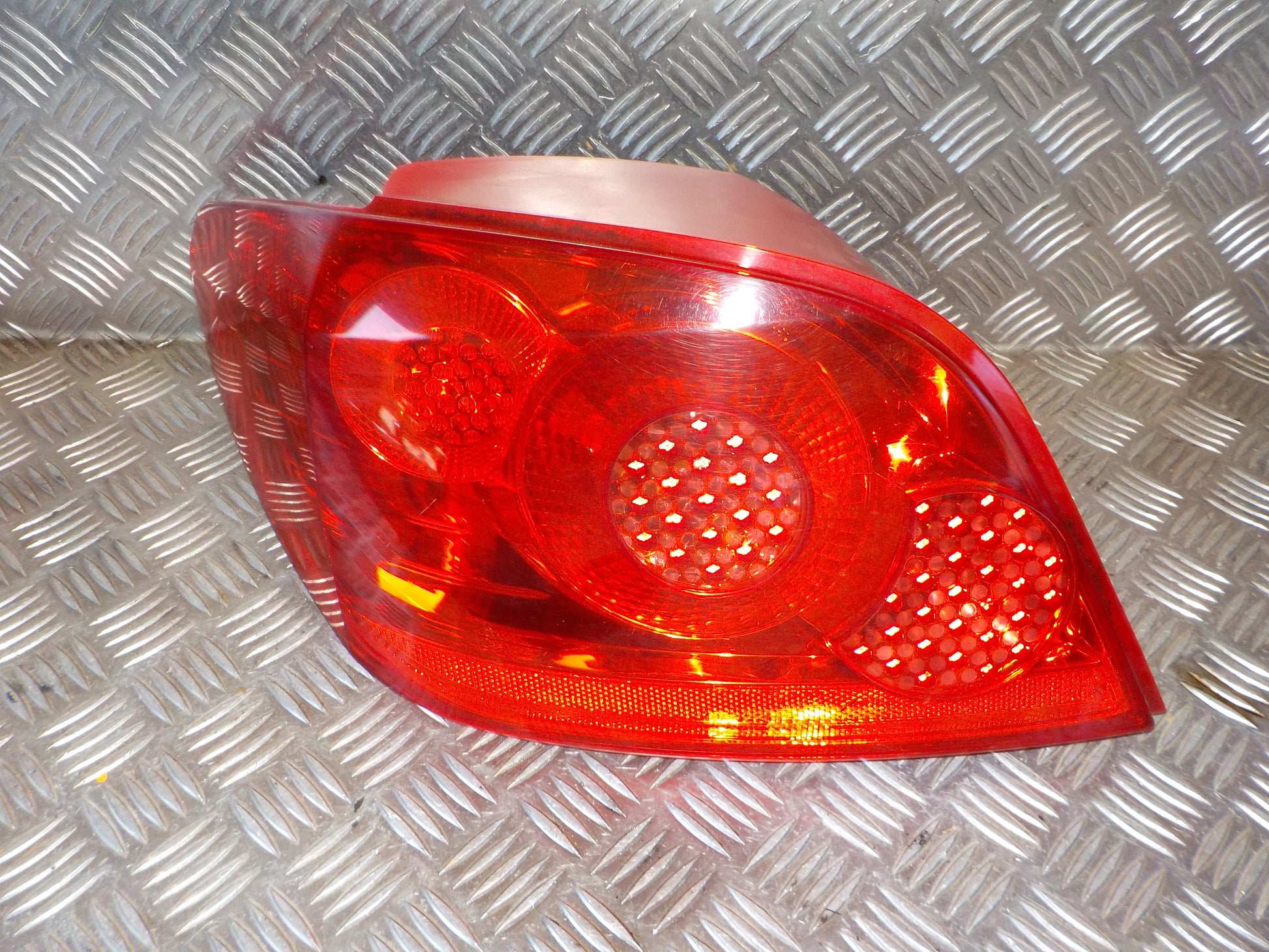 Peugeot 307 Baglygte Med OEM Nr. 6350X0 Fra Peugeot Ophugger