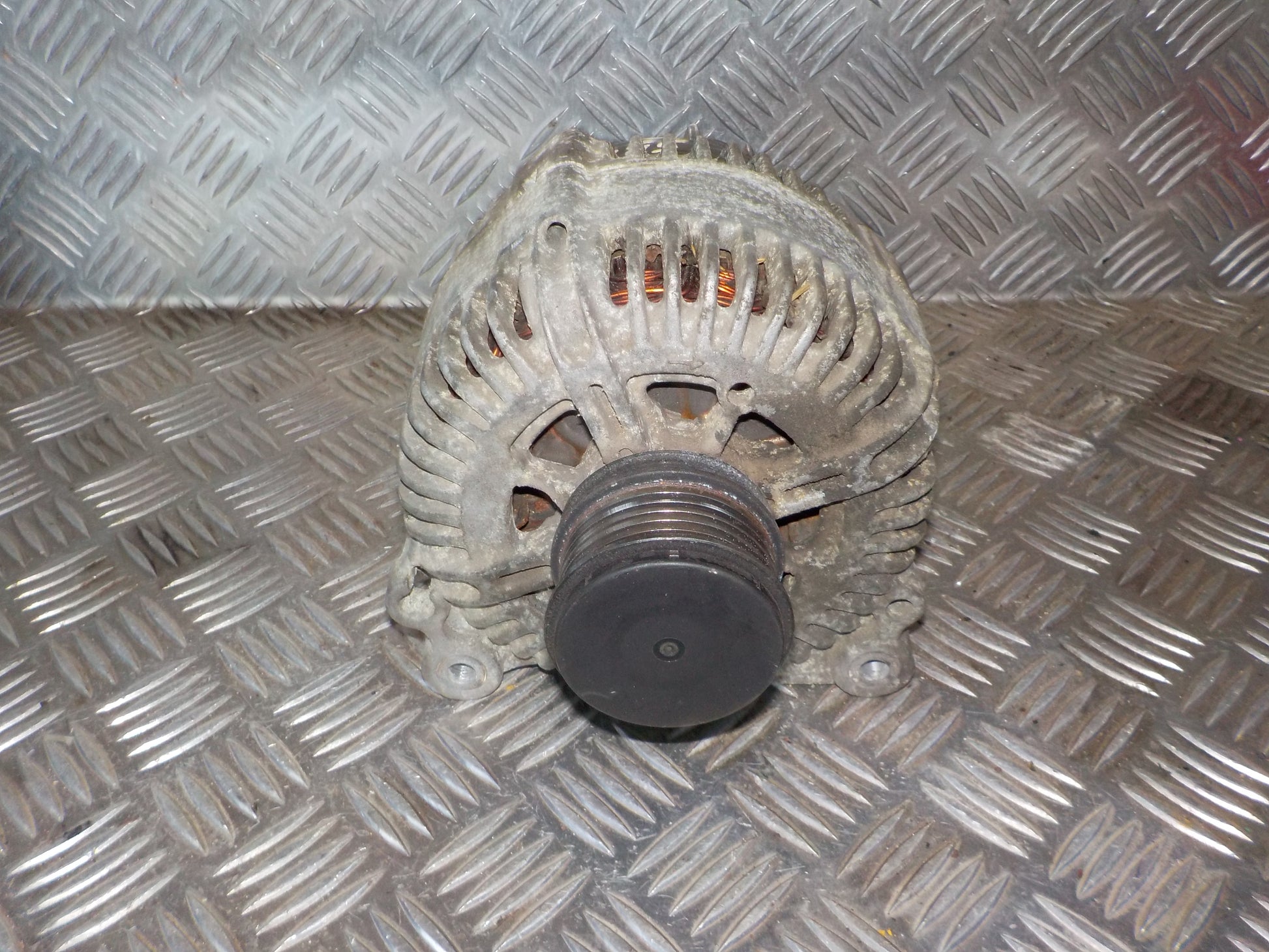 VW Touran 1T GP Generator Med OEM Nr. 021903026L Fra VW Ophugger