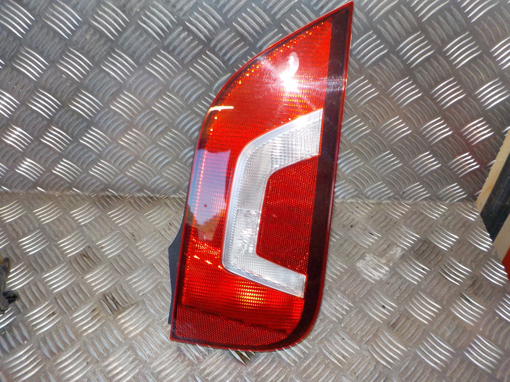 VW Up Baglygte Med OEM Nr. 1S0945096D Fra VW Ophugger